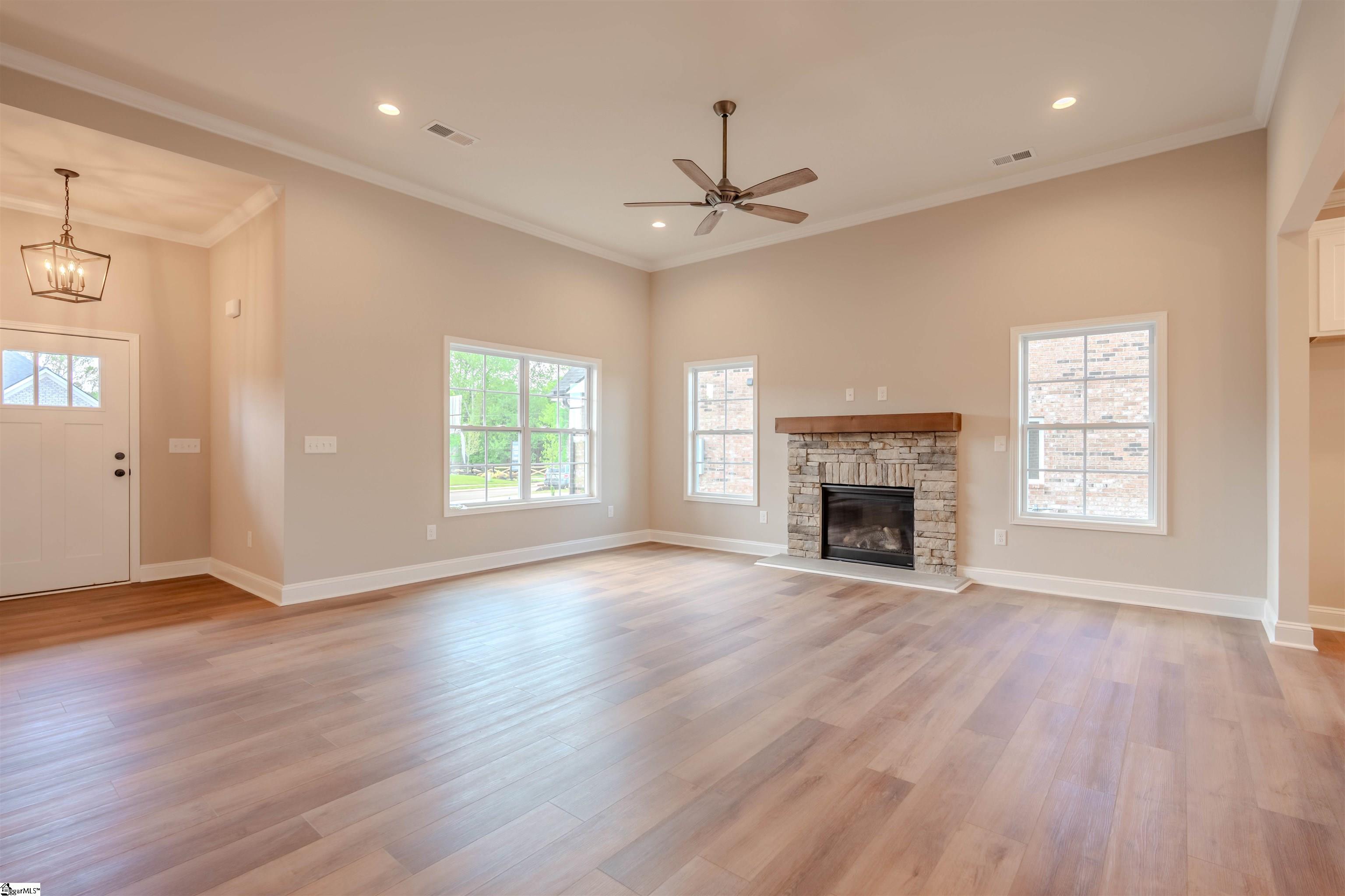 105 Willett, Taylors, South Carolina image 14