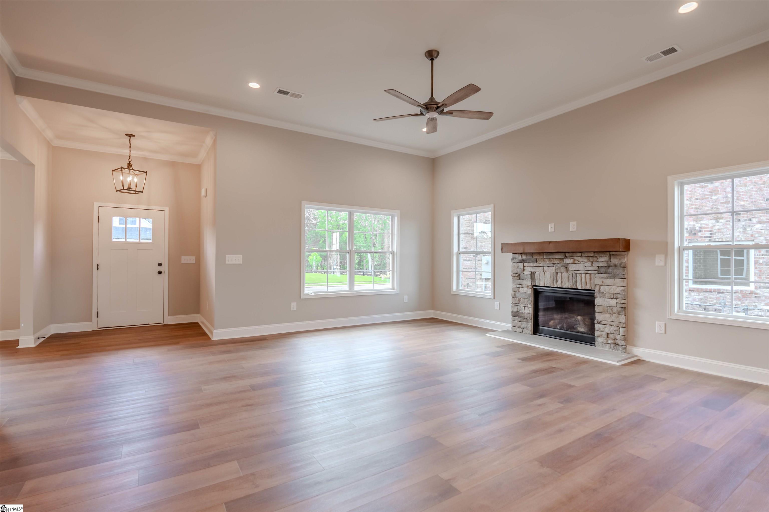 105 Willett, Taylors, South Carolina image 27