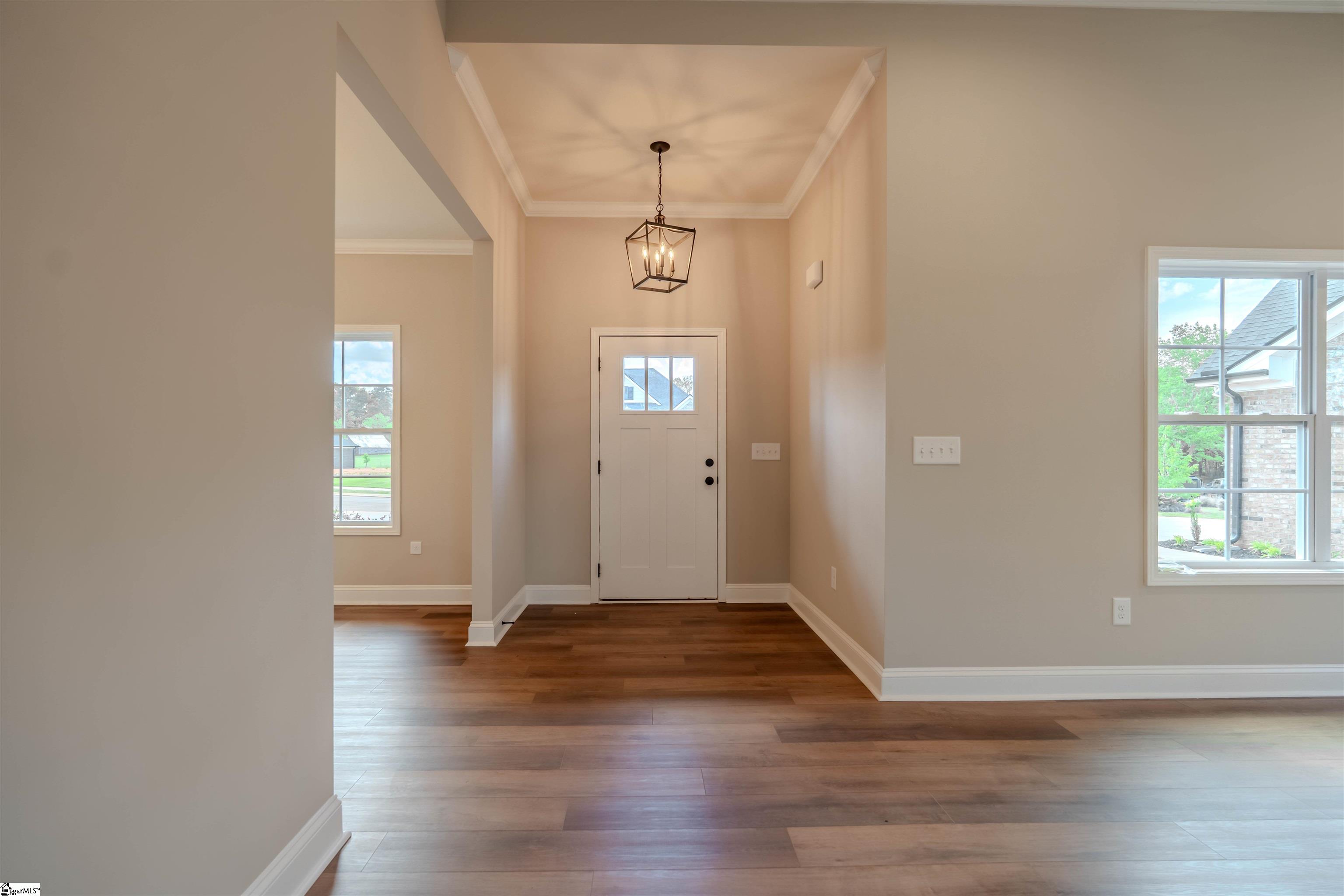 105 Willett, Taylors, South Carolina image 6