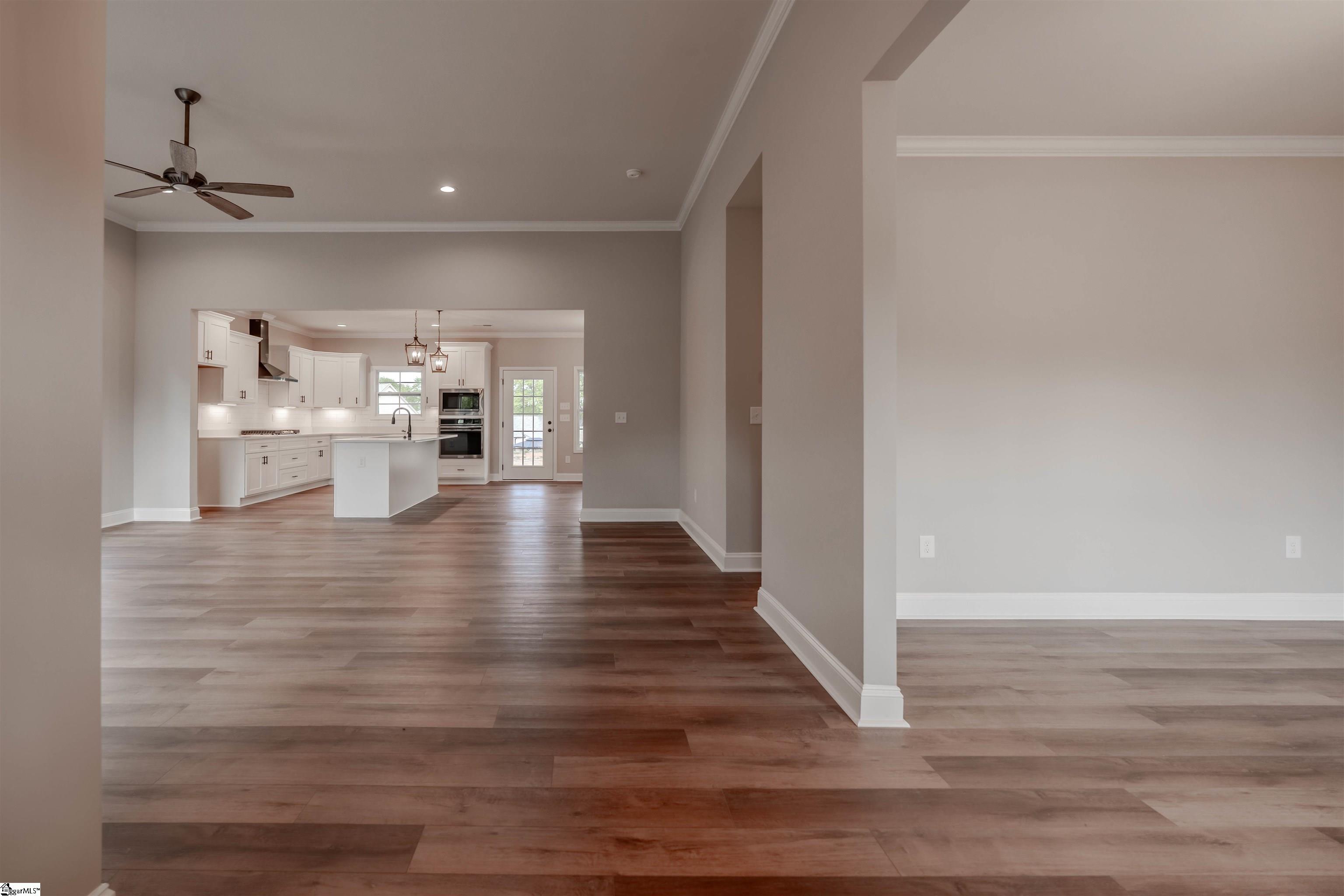 105 Willett, Taylors, South Carolina image 9