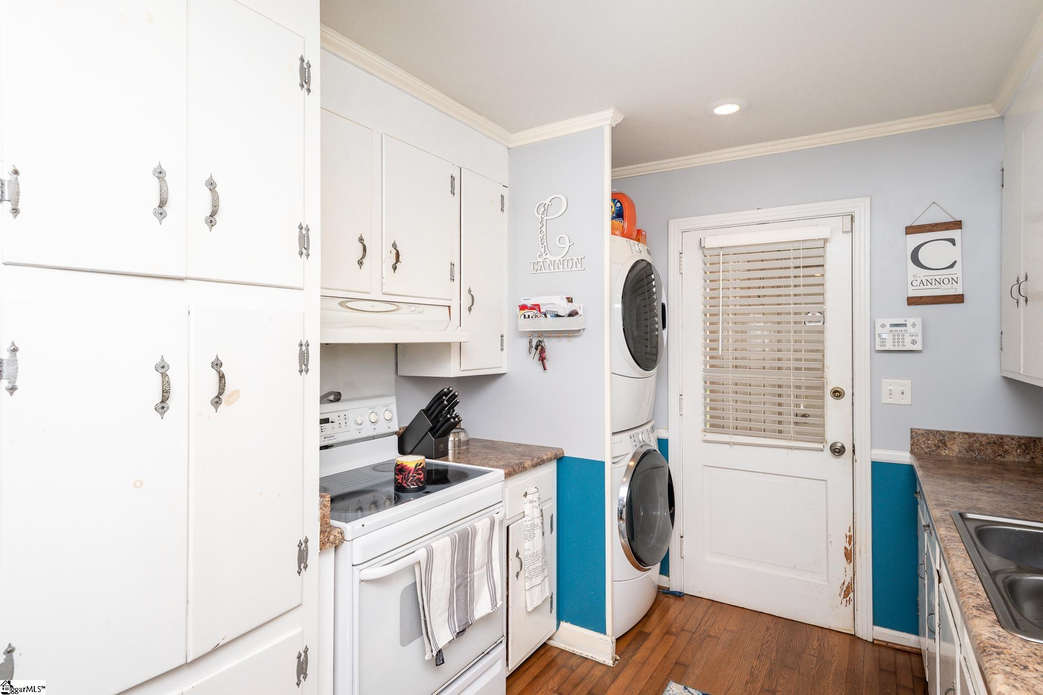 Stackable Washer & Dryer