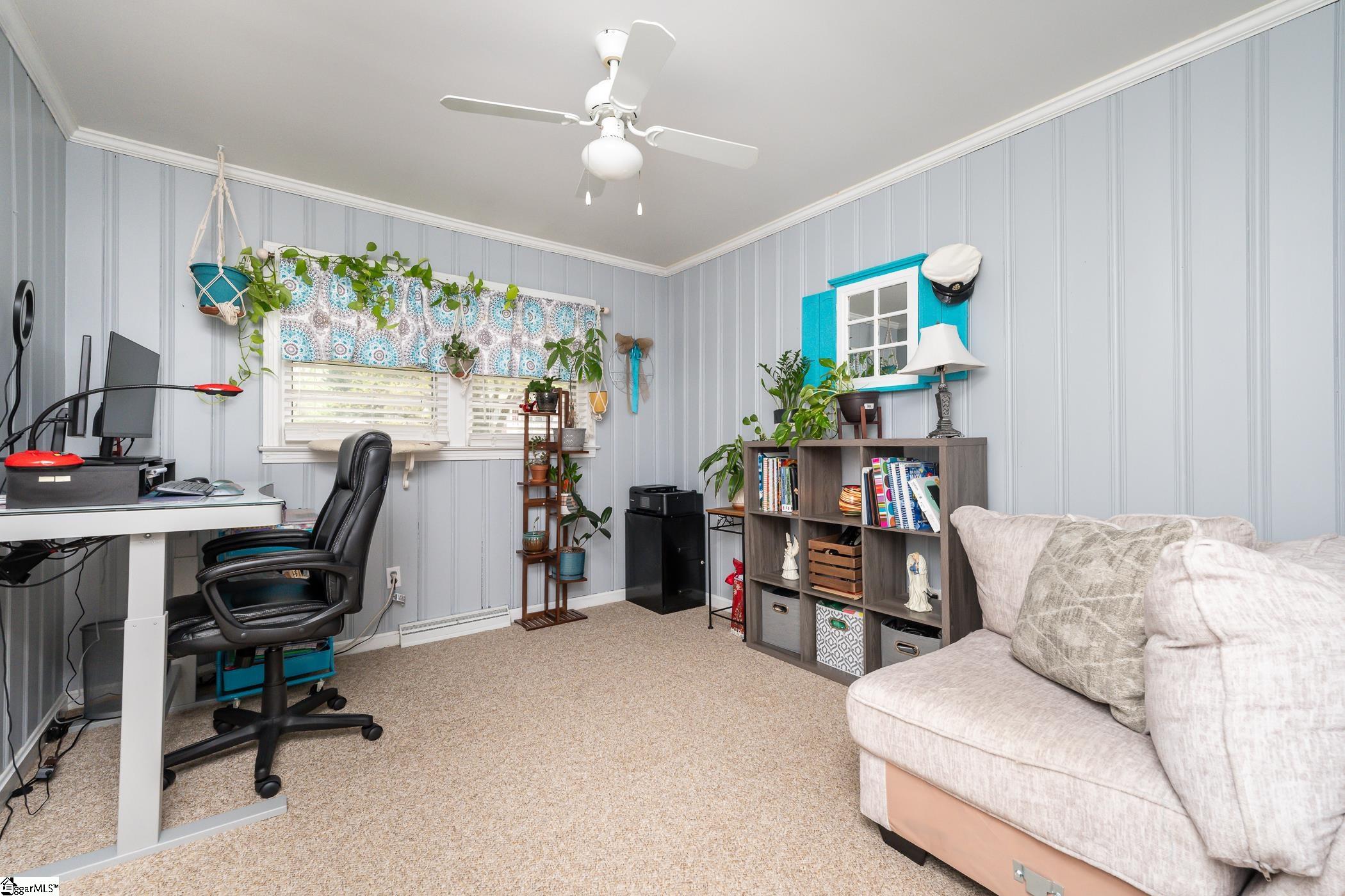 Bedroom with ceiling fan