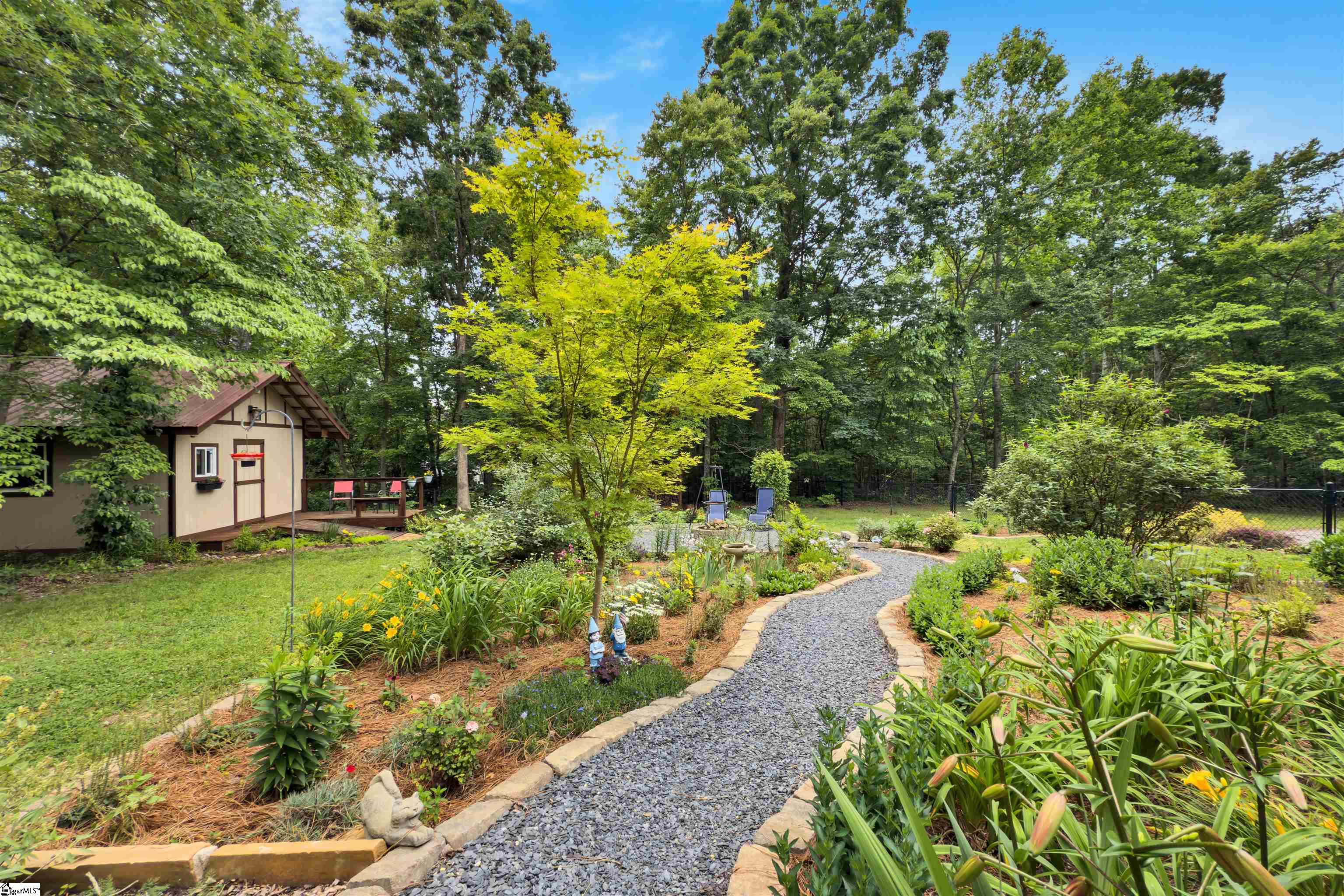 570 S Buckhorn, Greenville, South Carolina image 35