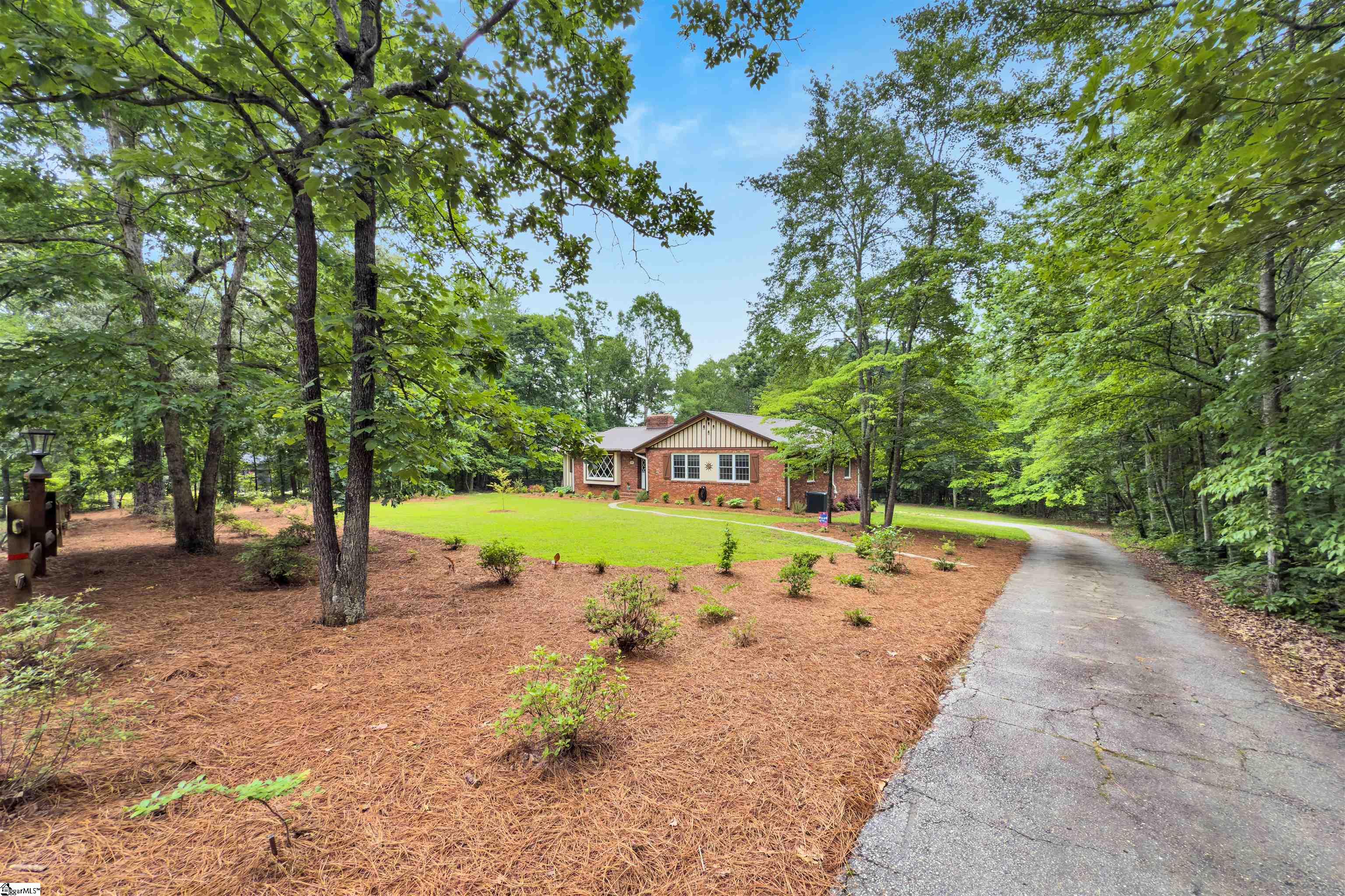 570 S Buckhorn, Greenville, South Carolina image 37