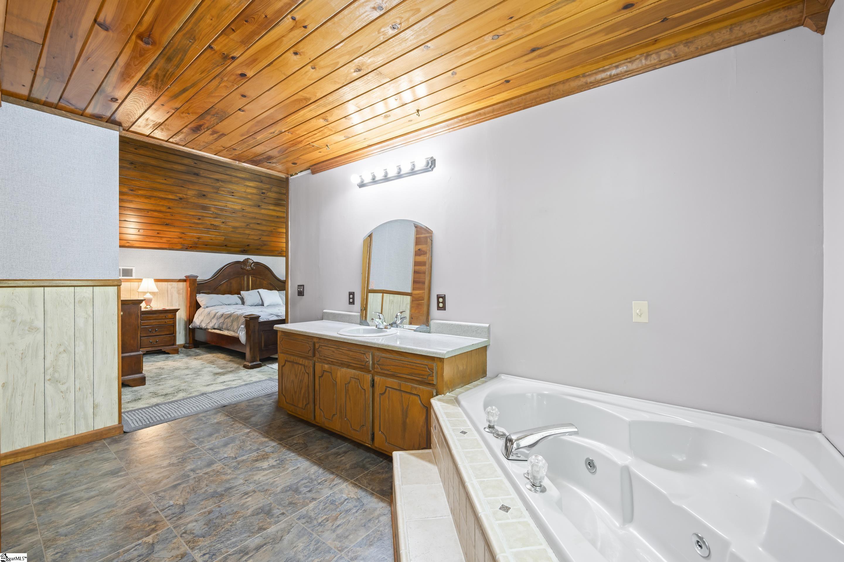 280 Kari, Westminster, South Carolina image 31