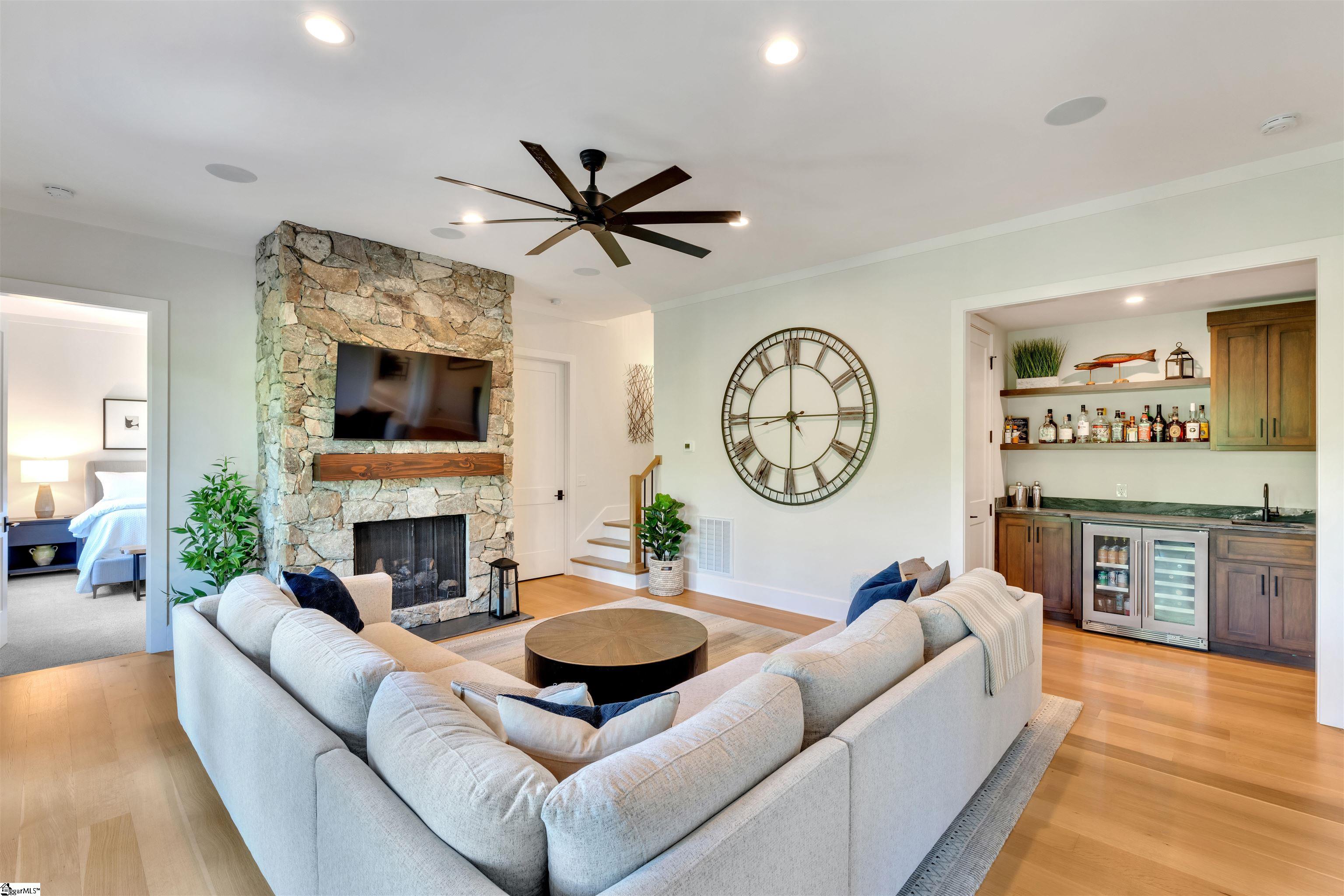 201 Saranac, Sunset, South Carolina image 24