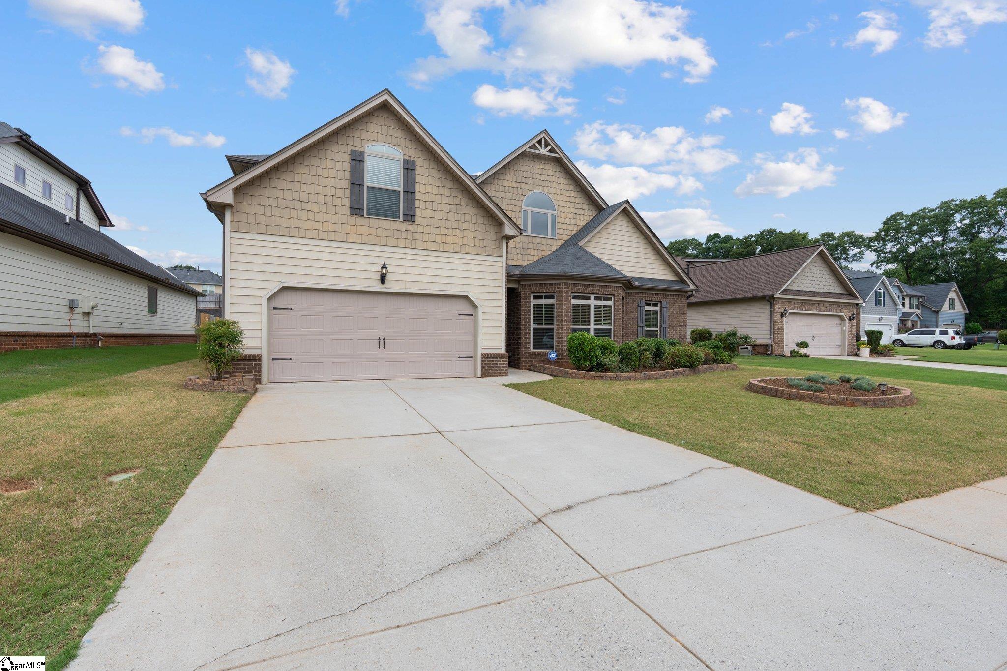 135 Adams Creek Place, Simpsonville SC 29681