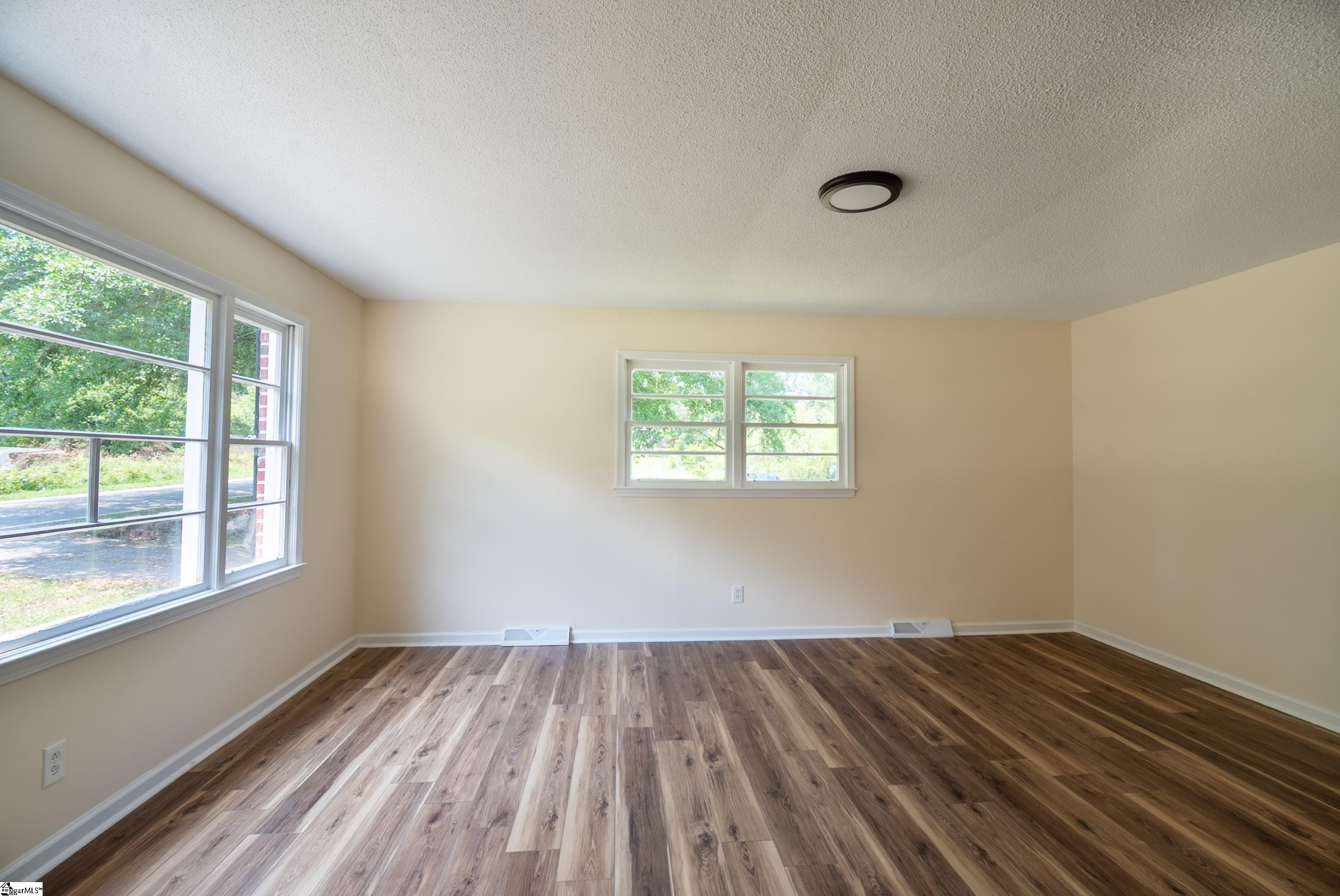 231 E Hampton, Honea Path, South Carolina image 14