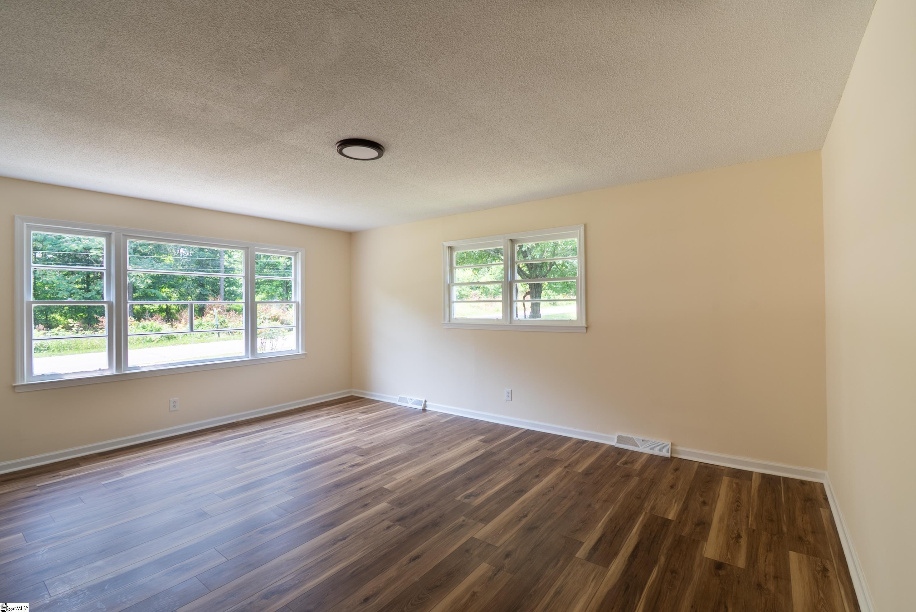 231 E Hampton, Honea Path, South Carolina image 15