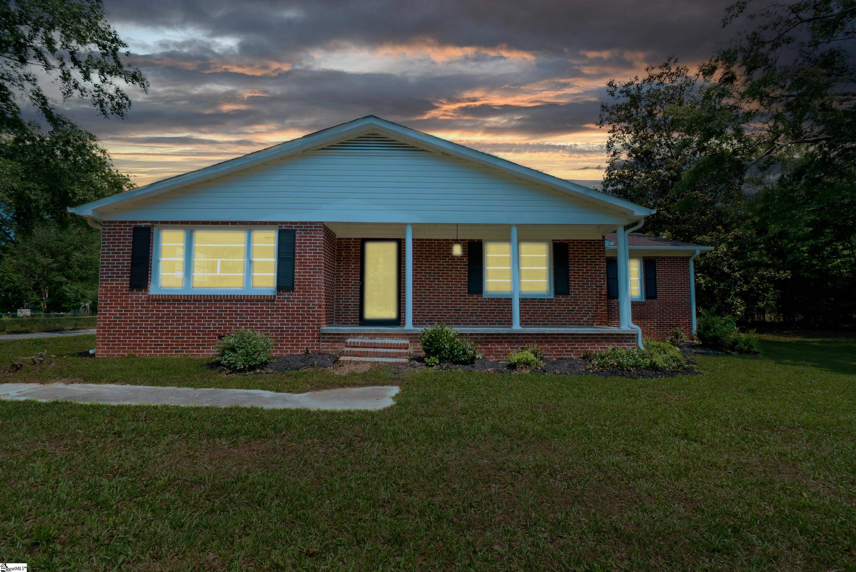 231 E Hampton, Honea Path, South Carolina image 3