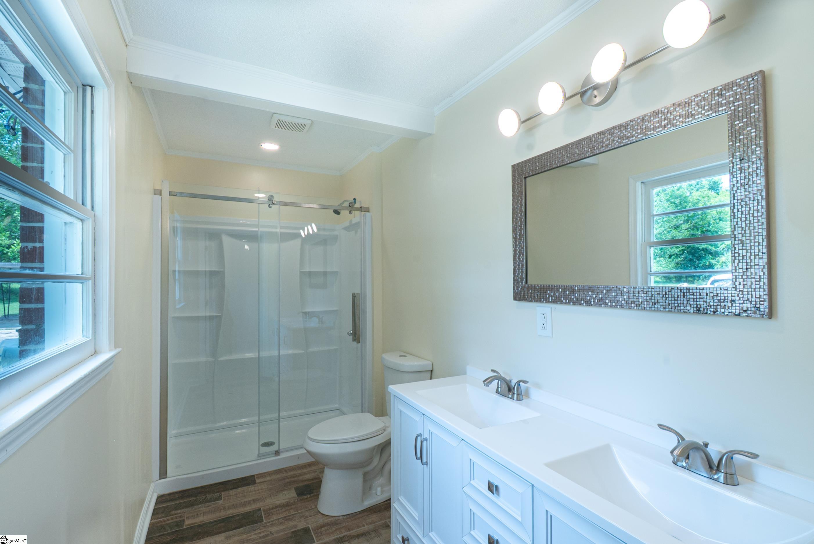 231 E Hampton, Honea Path, South Carolina image 25