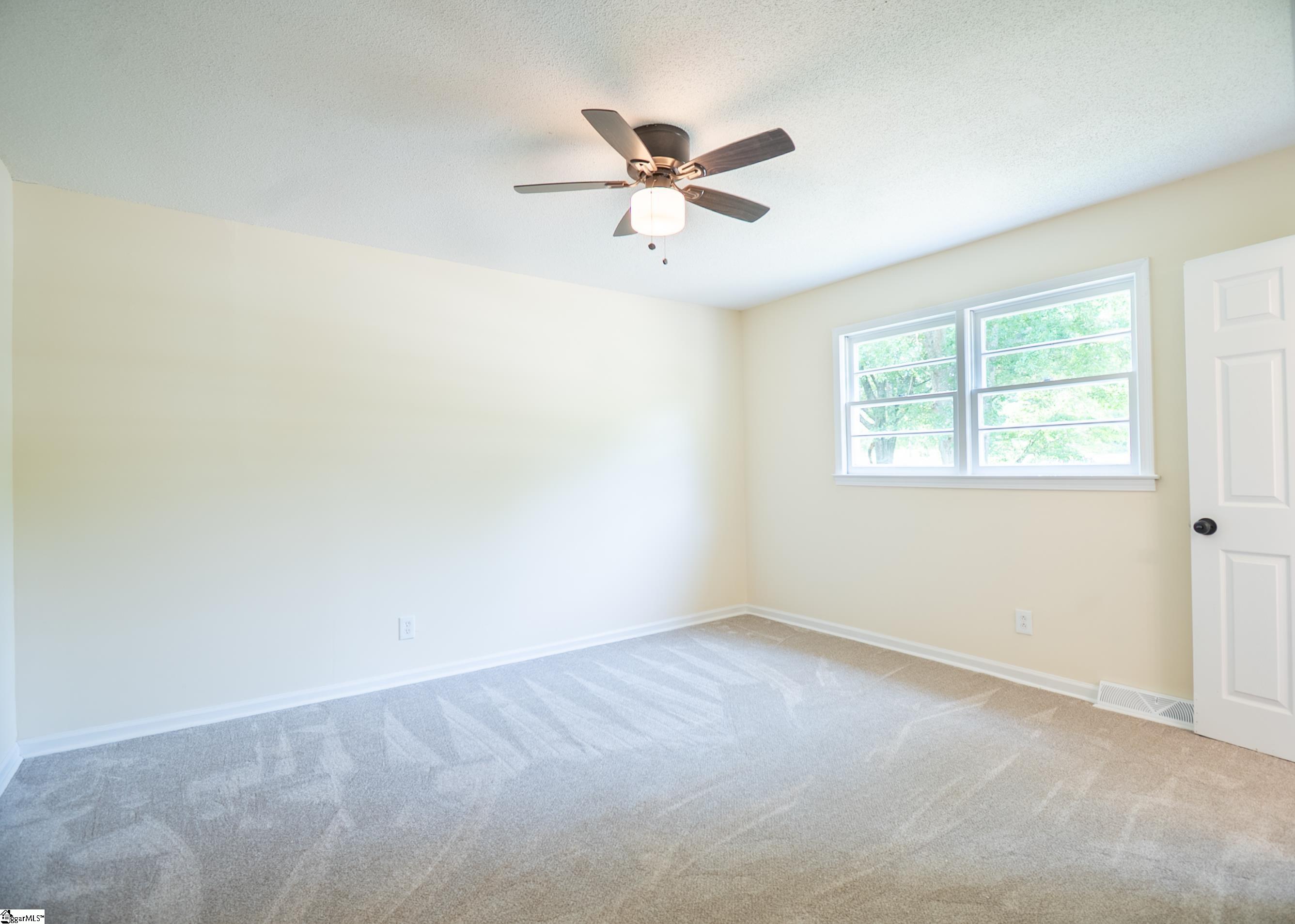 231 E Hampton, Honea Path, South Carolina image 27
