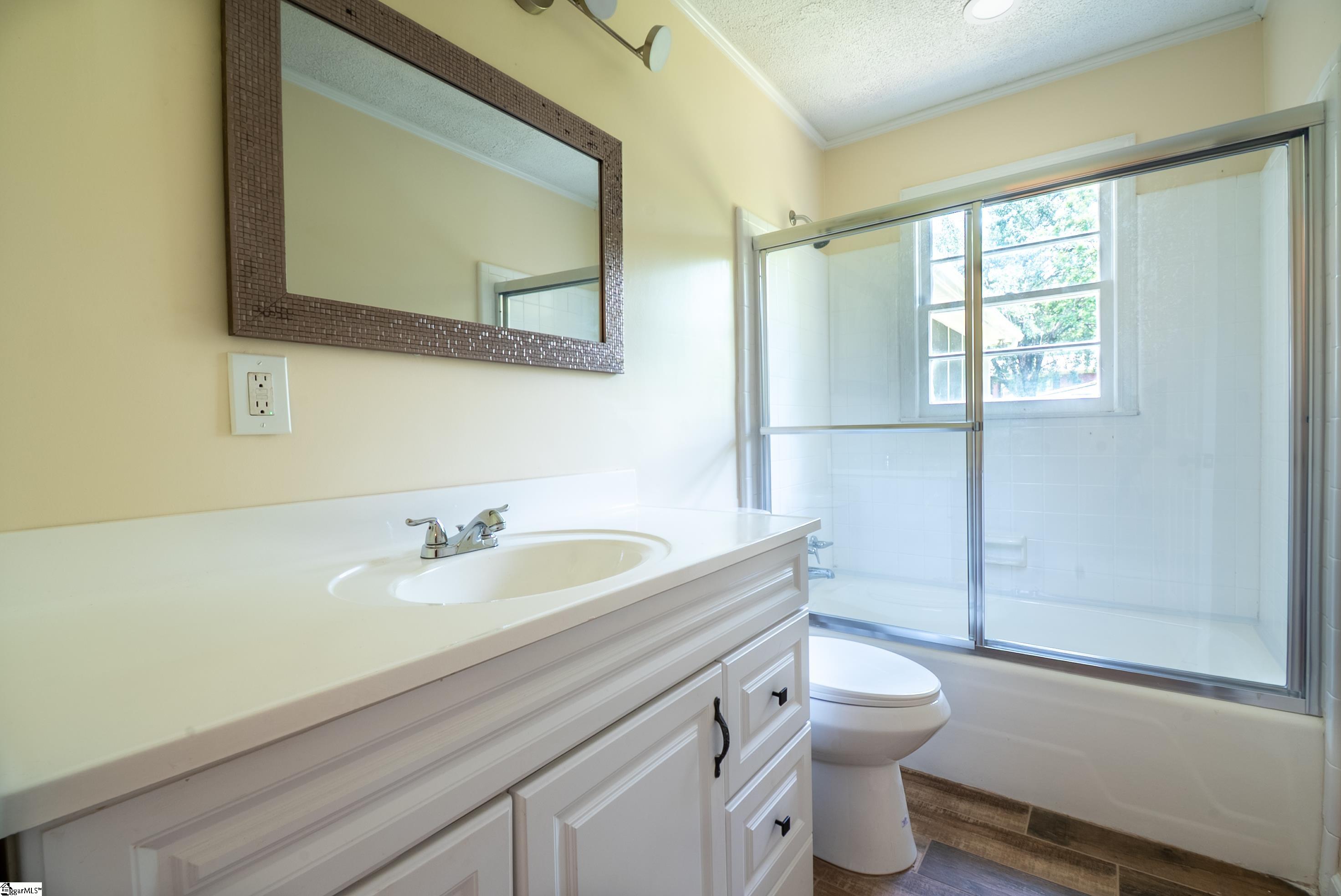 231 E Hampton, Honea Path, South Carolina image 33