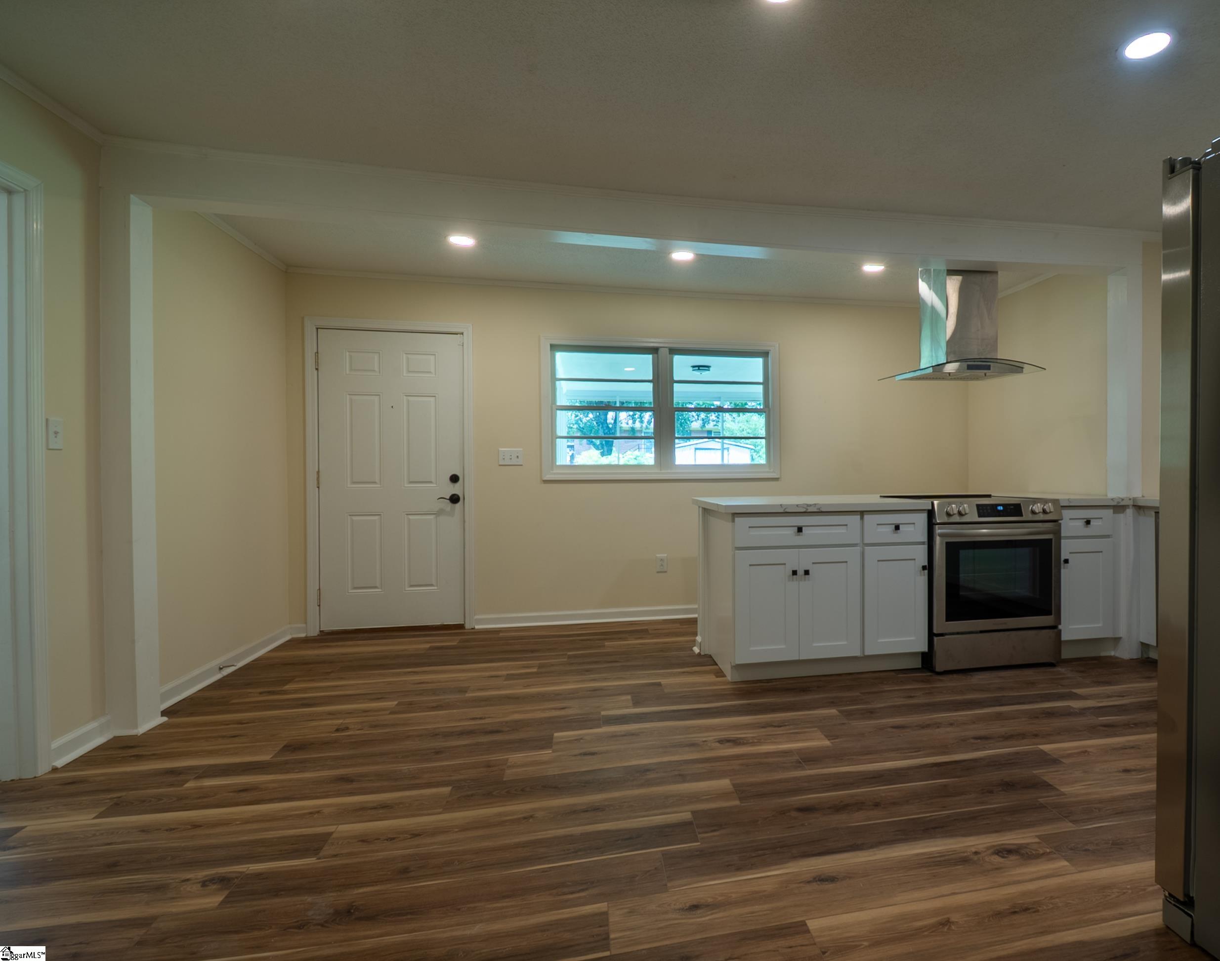 231 E Hampton, Honea Path, South Carolina image 39