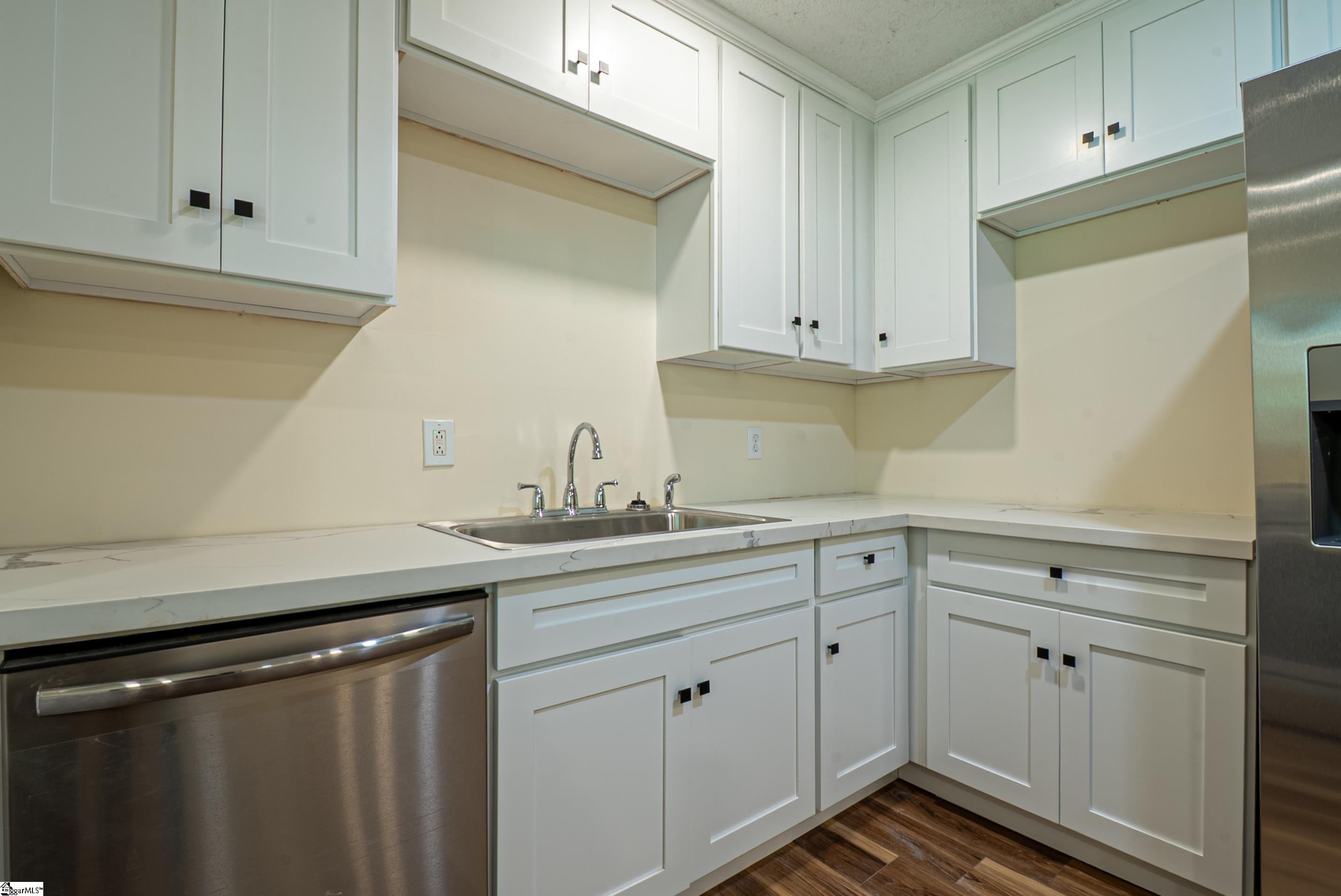 231 E Hampton, Honea Path, South Carolina image 40