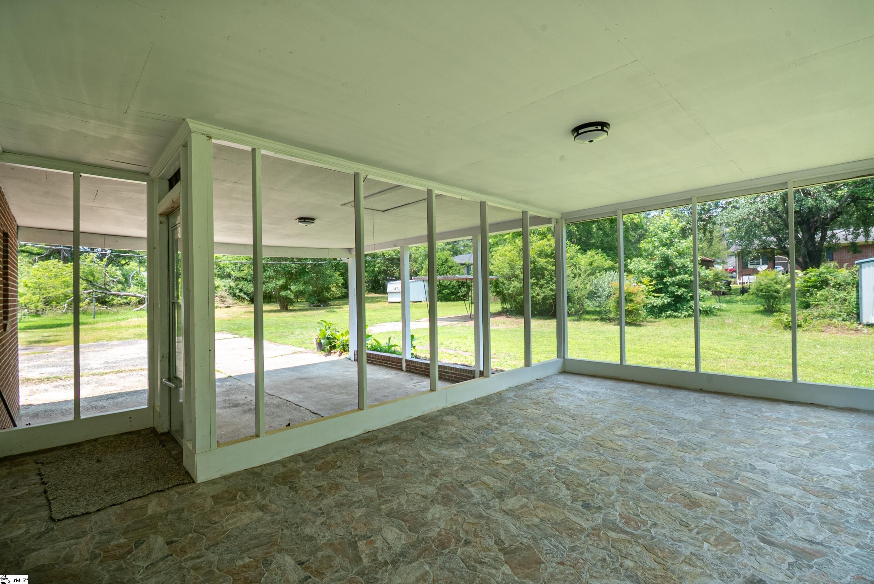 231 E Hampton, Honea Path, South Carolina image 43