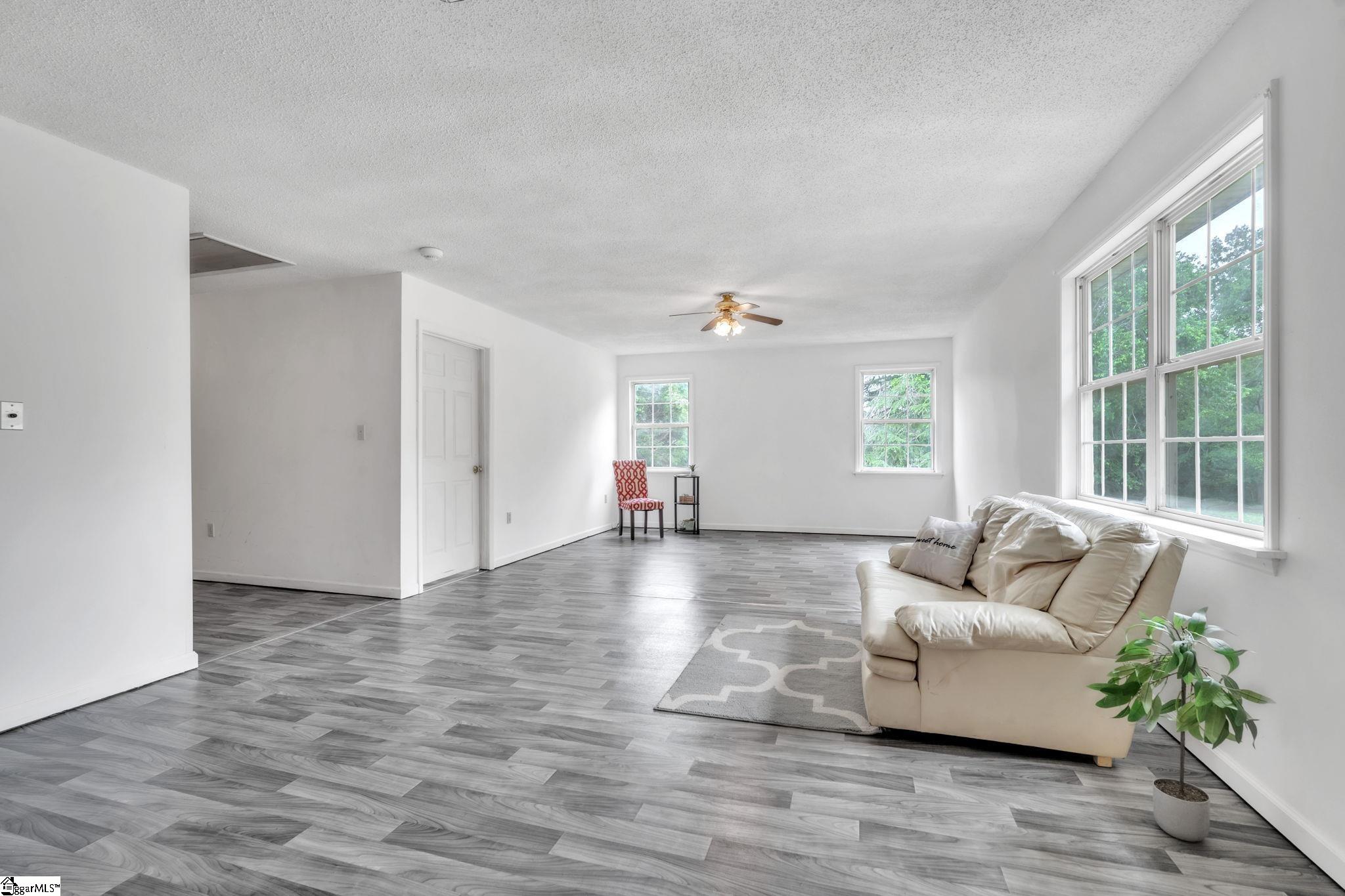207 Starnes, Laurens, South Carolina image 6