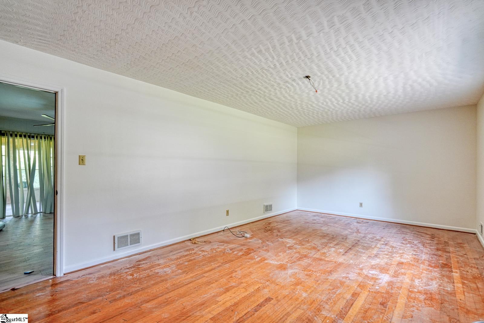 163 Walden, Spartanburg, South Carolina image 2