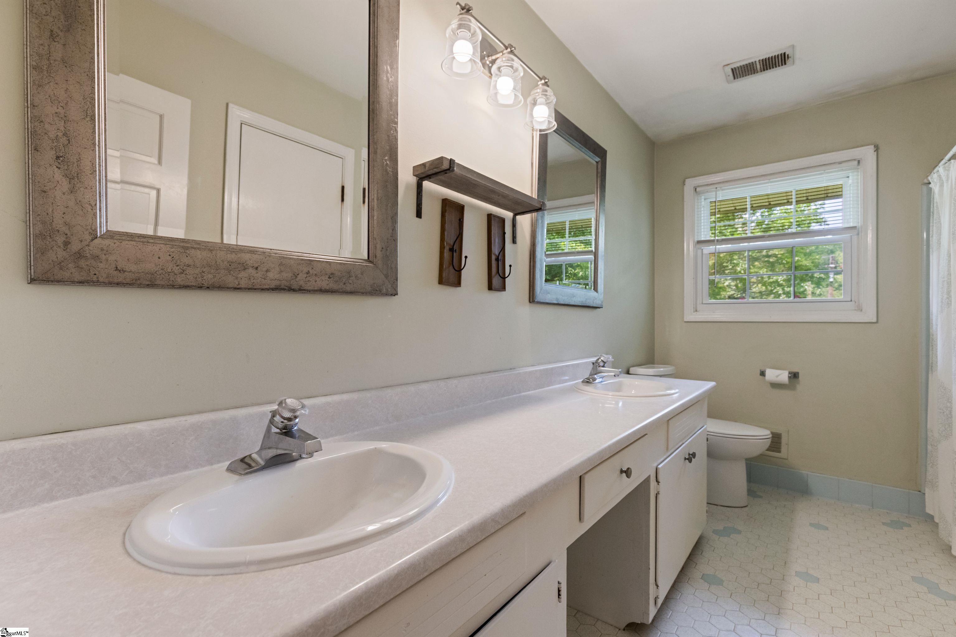 104 Rosemary, Greenville, South Carolina image 15