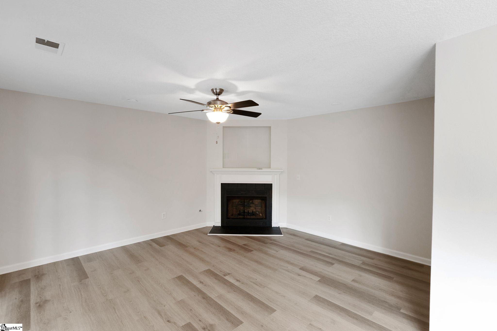 4 Dade, Taylors, South Carolina image 3