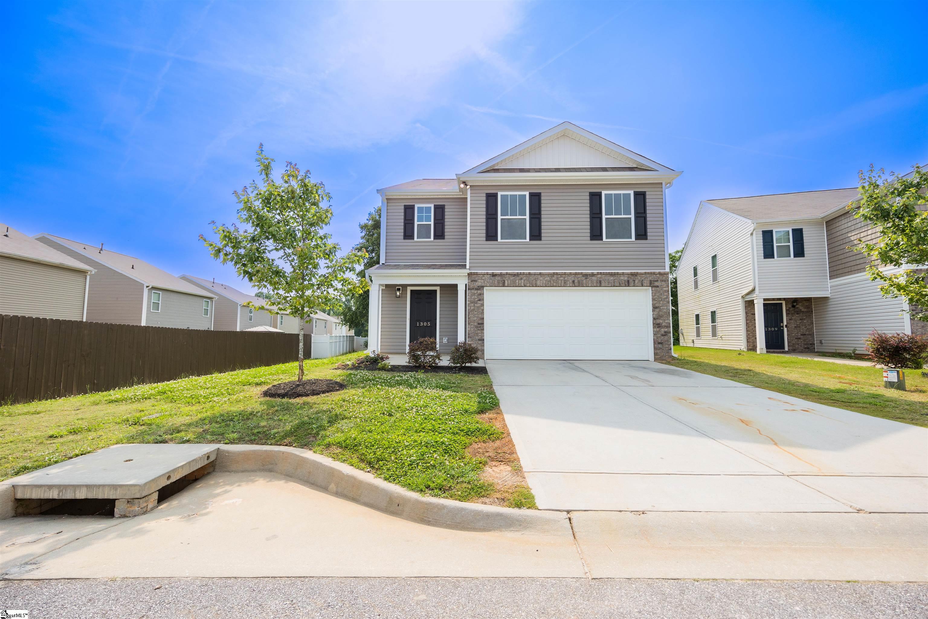 1305 Ledsham, Greer, South Carolina image 2