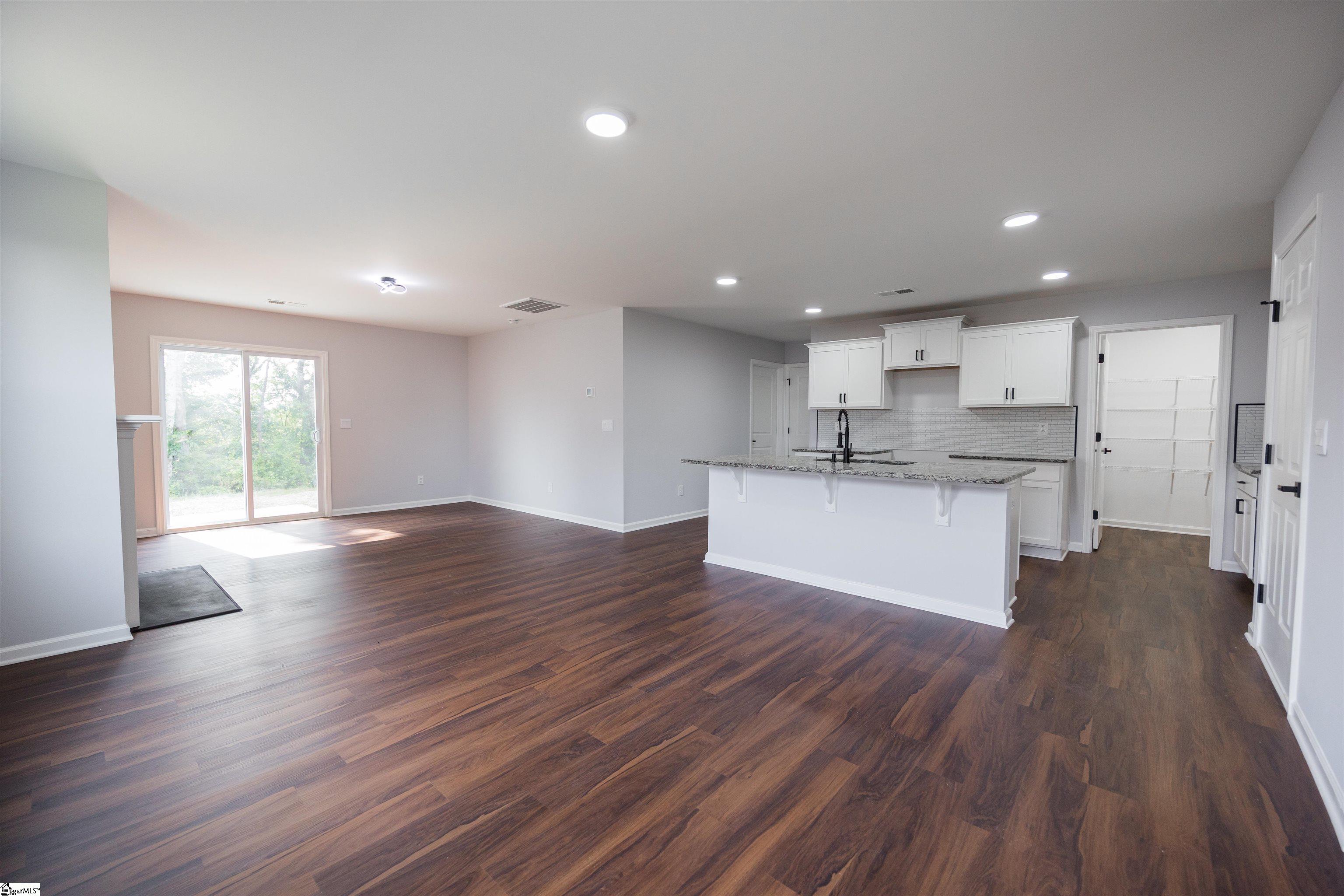 1305 Ledsham, Greer, South Carolina image 4