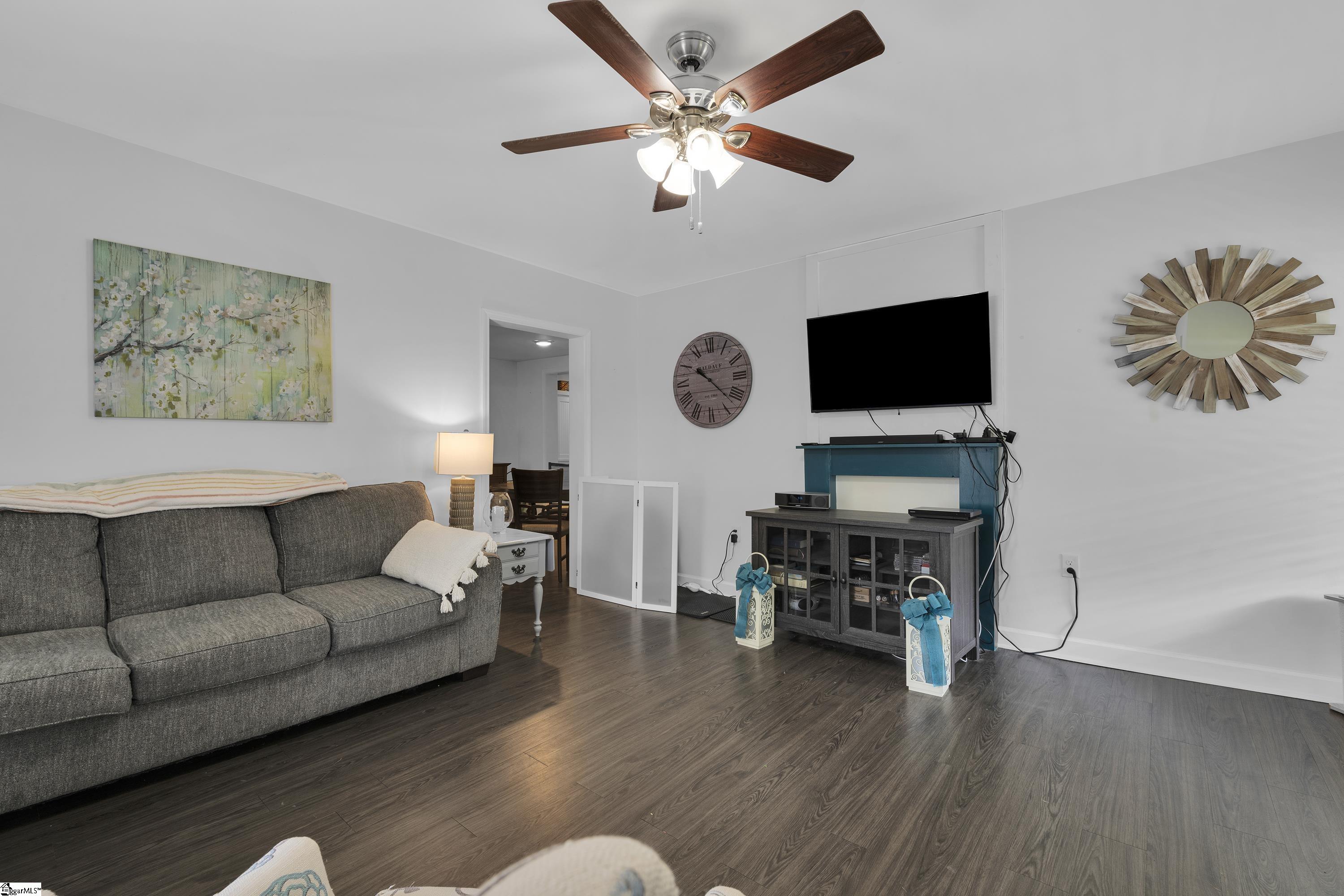 316 W Blue Ridge, Pendleton, South Carolina image 2