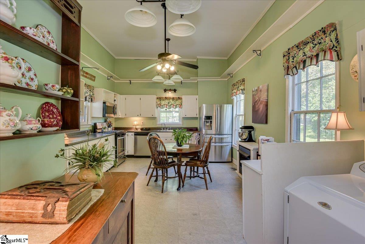 501 Buncombe, Edgefield, South Carolina image 13