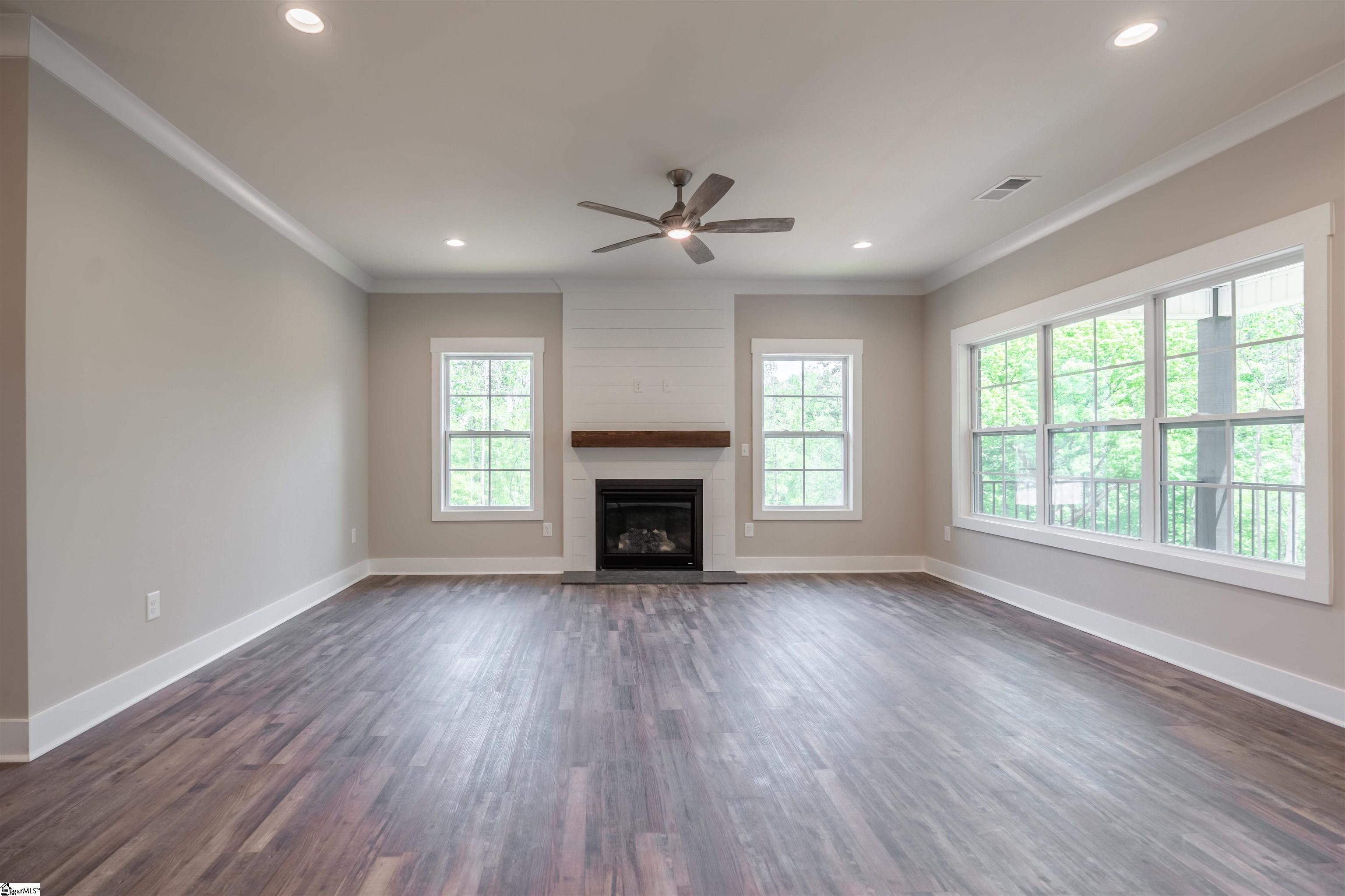 132 Willett, Taylors, South Carolina image 2