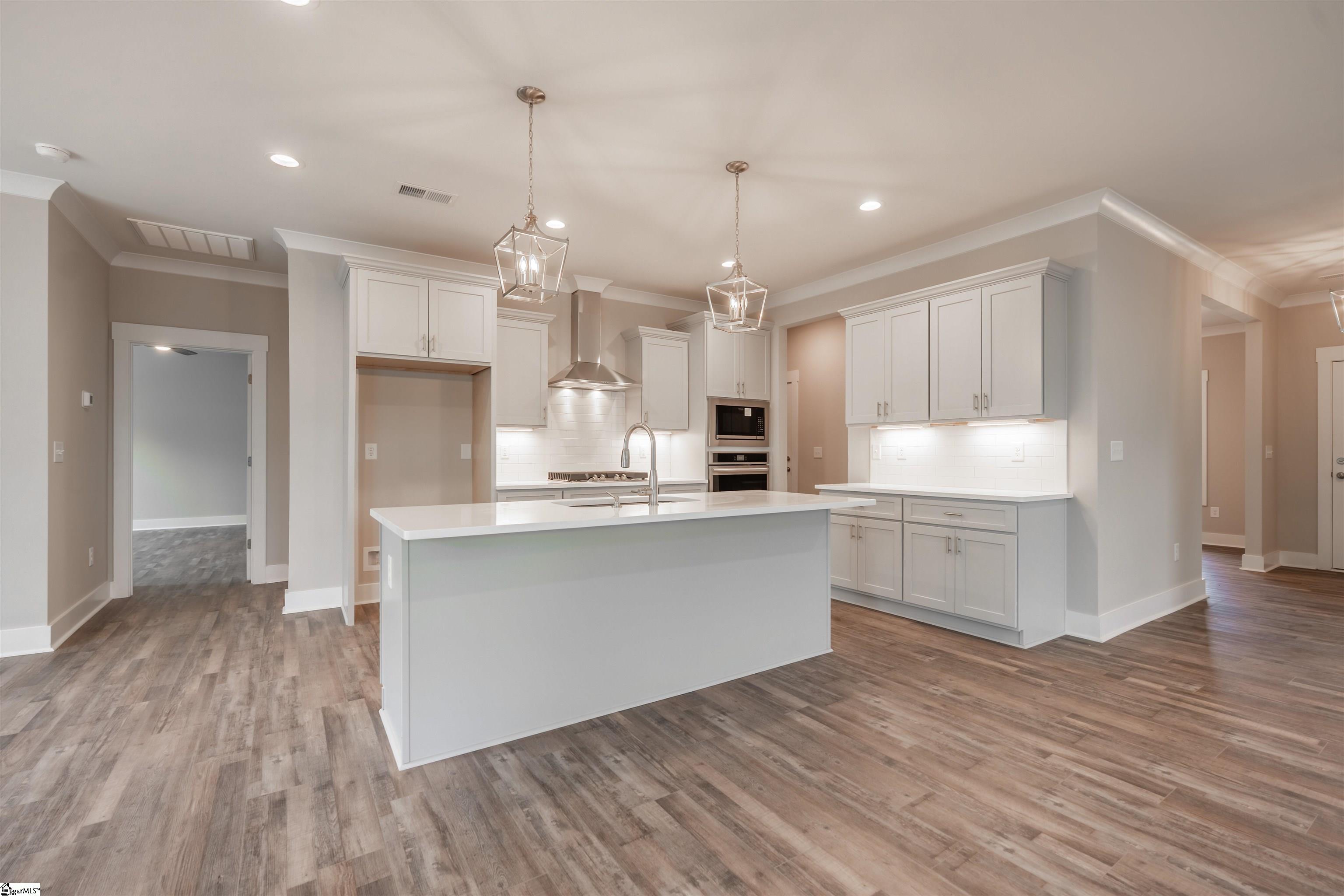 132 Willett, Taylors, South Carolina image 15