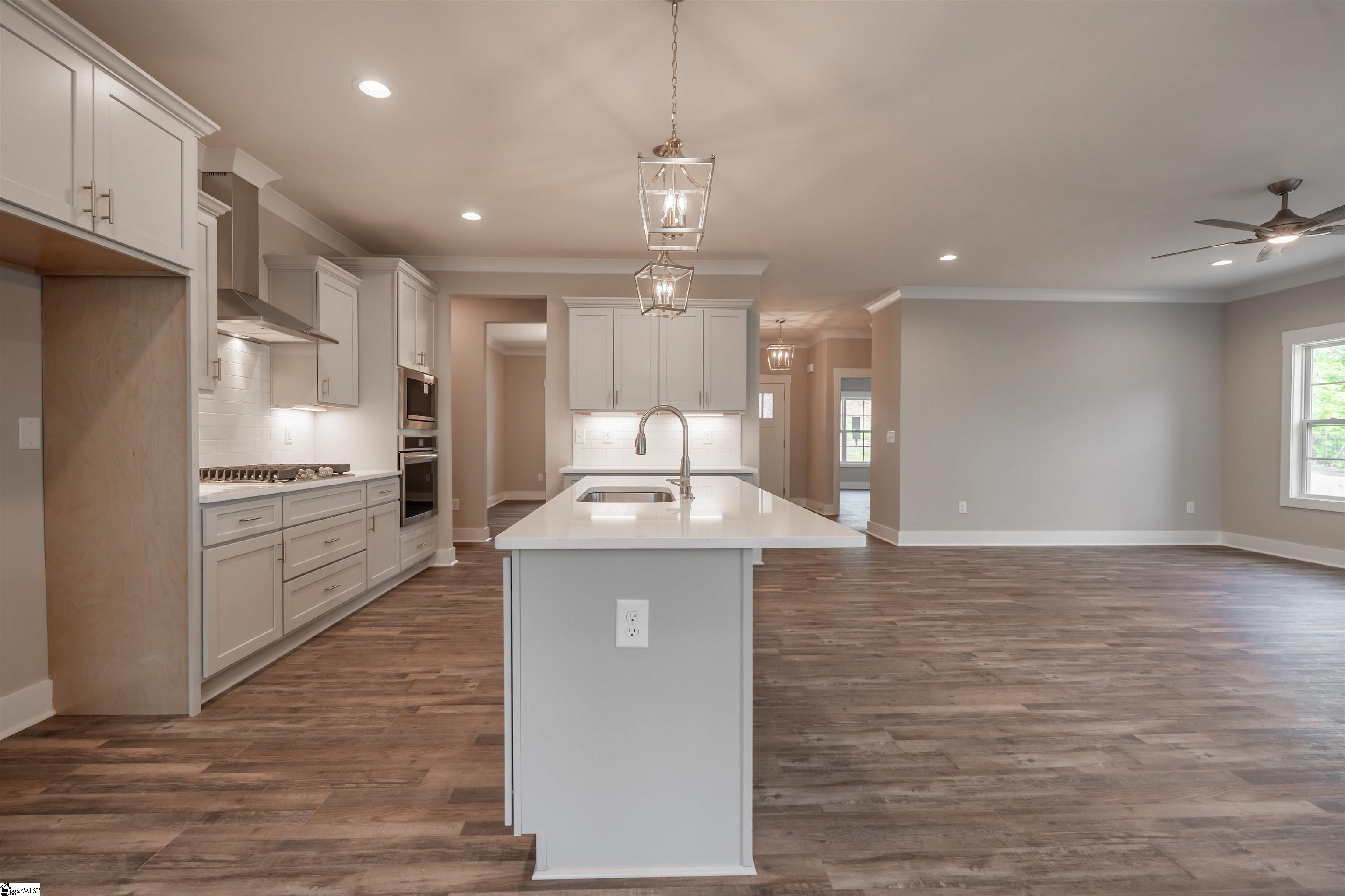 132 Willett, Taylors, South Carolina image 21