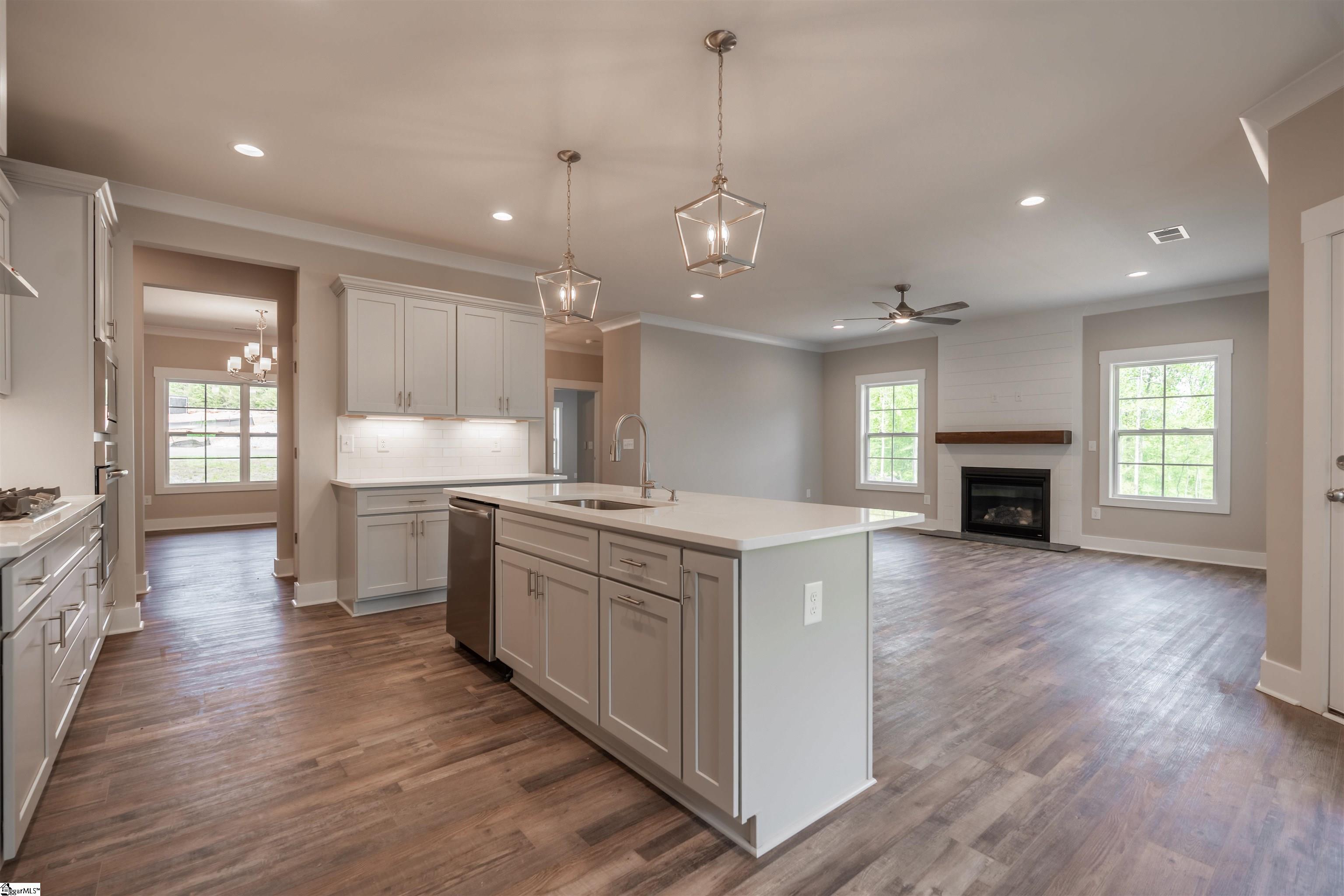 132 Willett, Taylors, South Carolina image 22