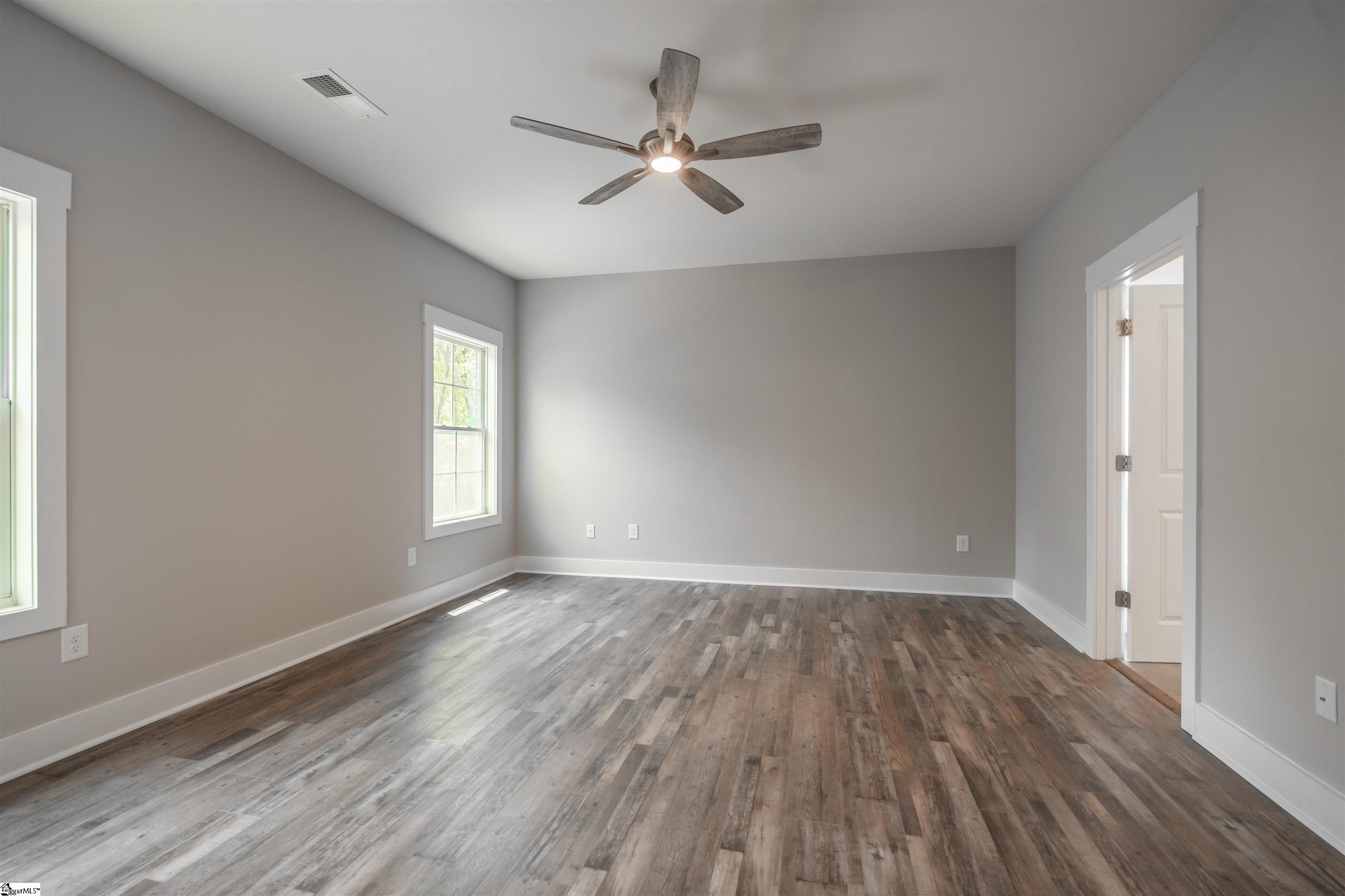 132 Willett, Taylors, South Carolina image 4