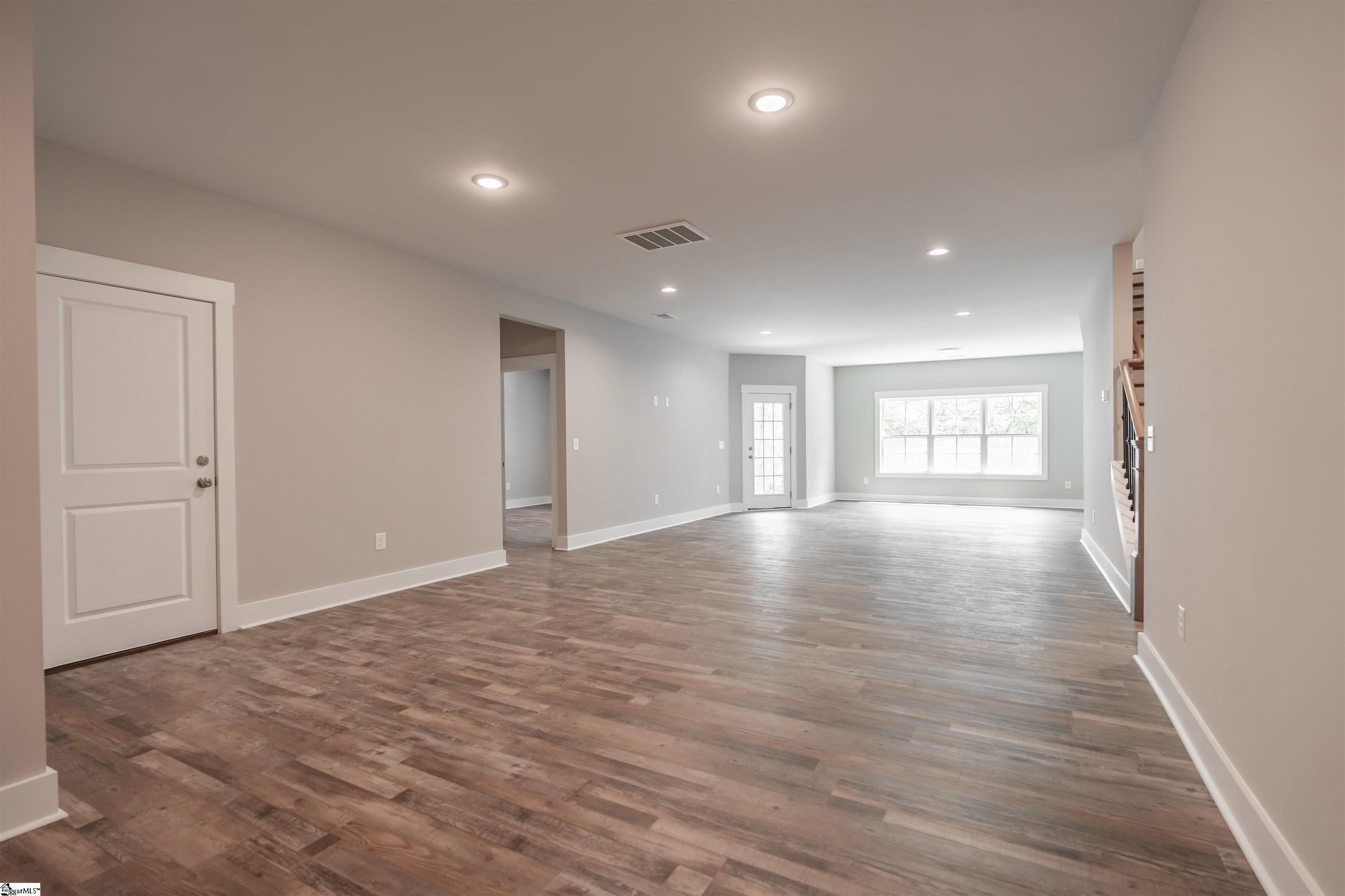 132 Willett, Taylors, South Carolina image 37