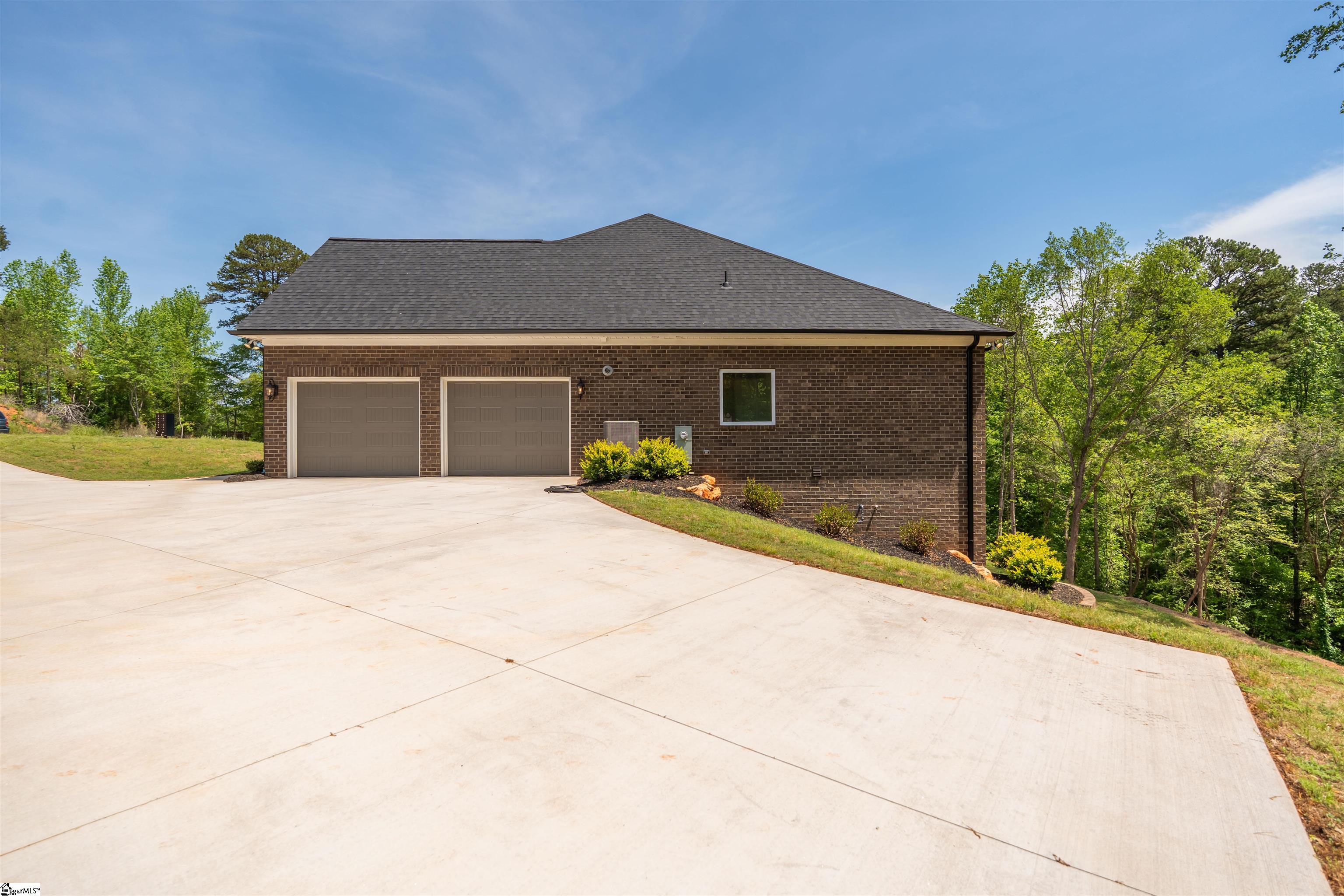132 Willett, Taylors, South Carolina image 49