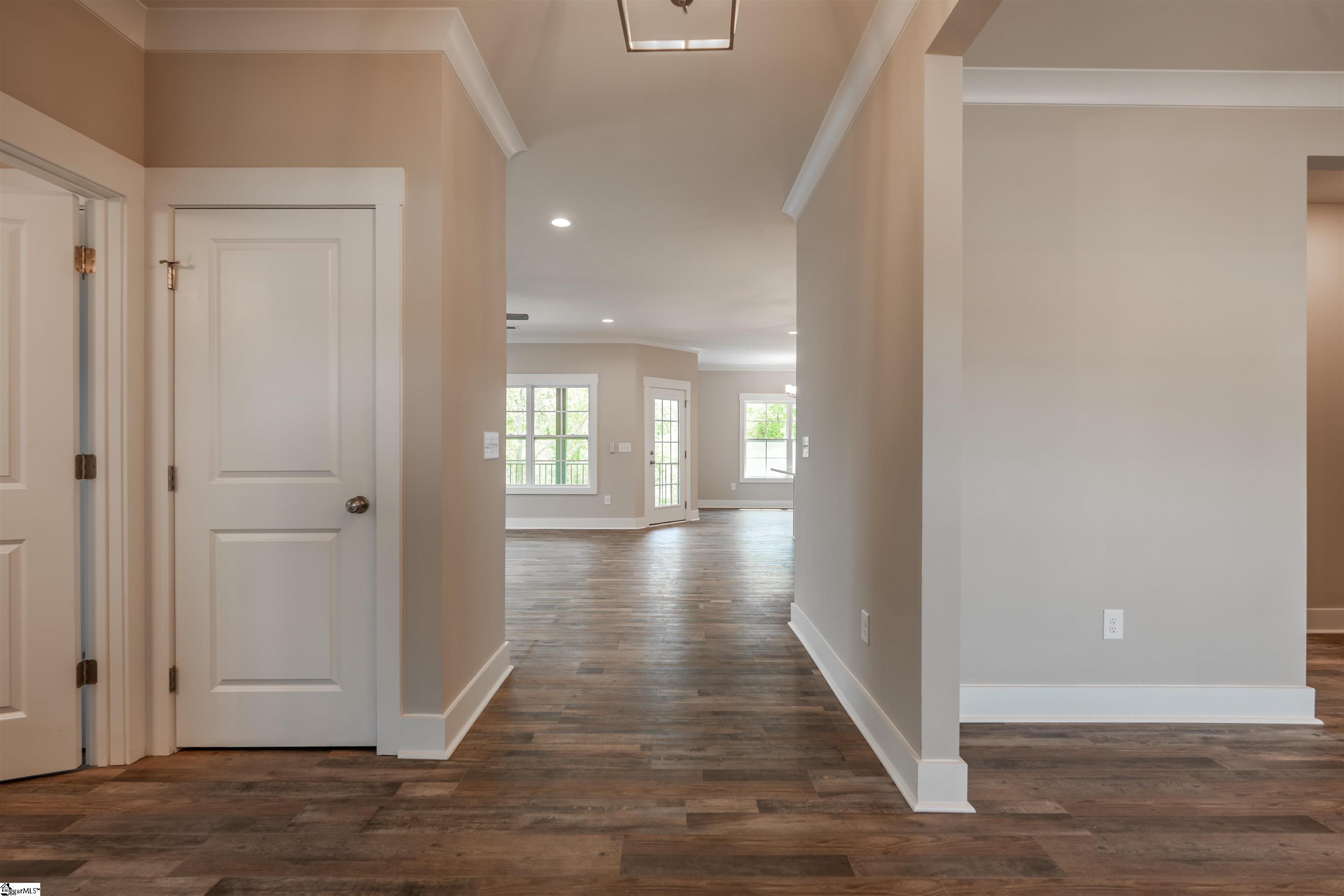 132 Willett, Taylors, South Carolina image 7