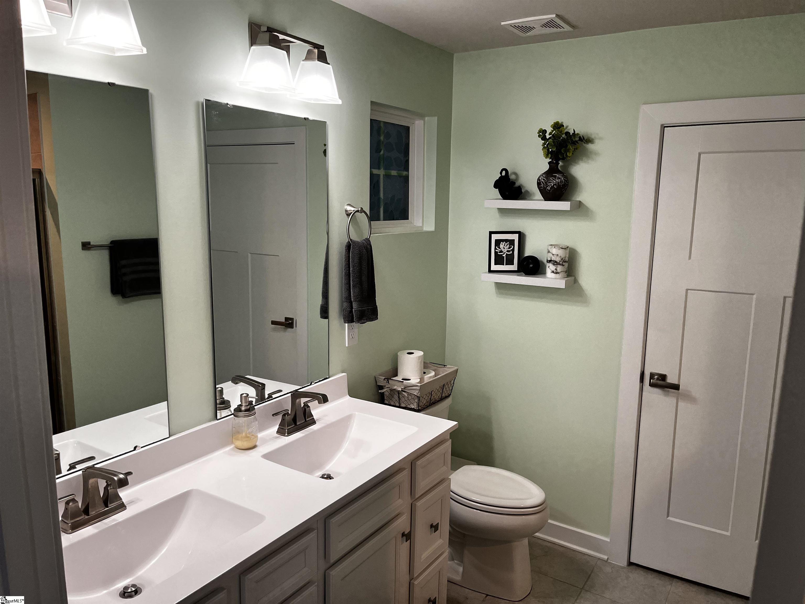 3 Grove, Piedmont, South Carolina image 7