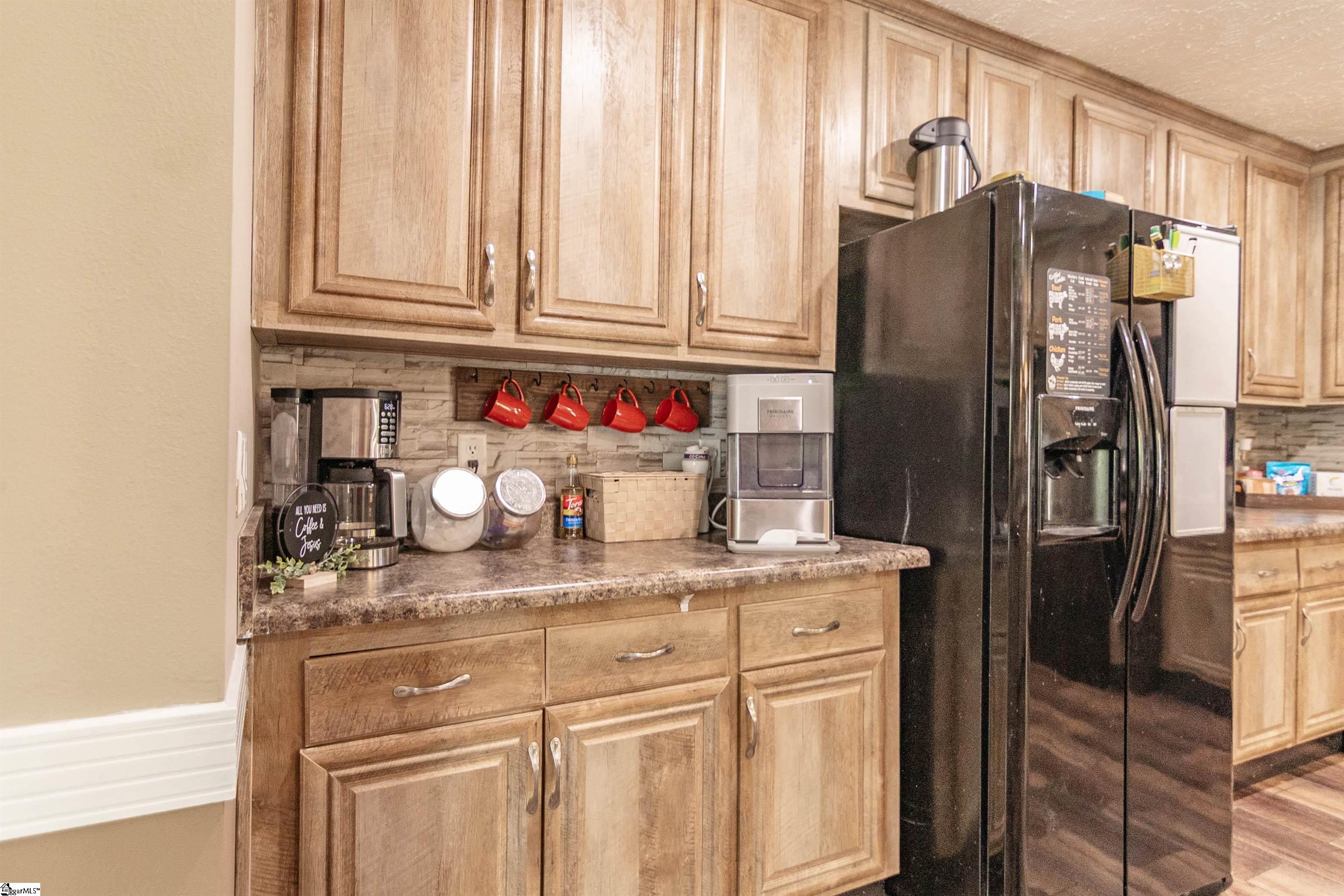 35 W Burns, Travelers Rest, South Carolina image 11
