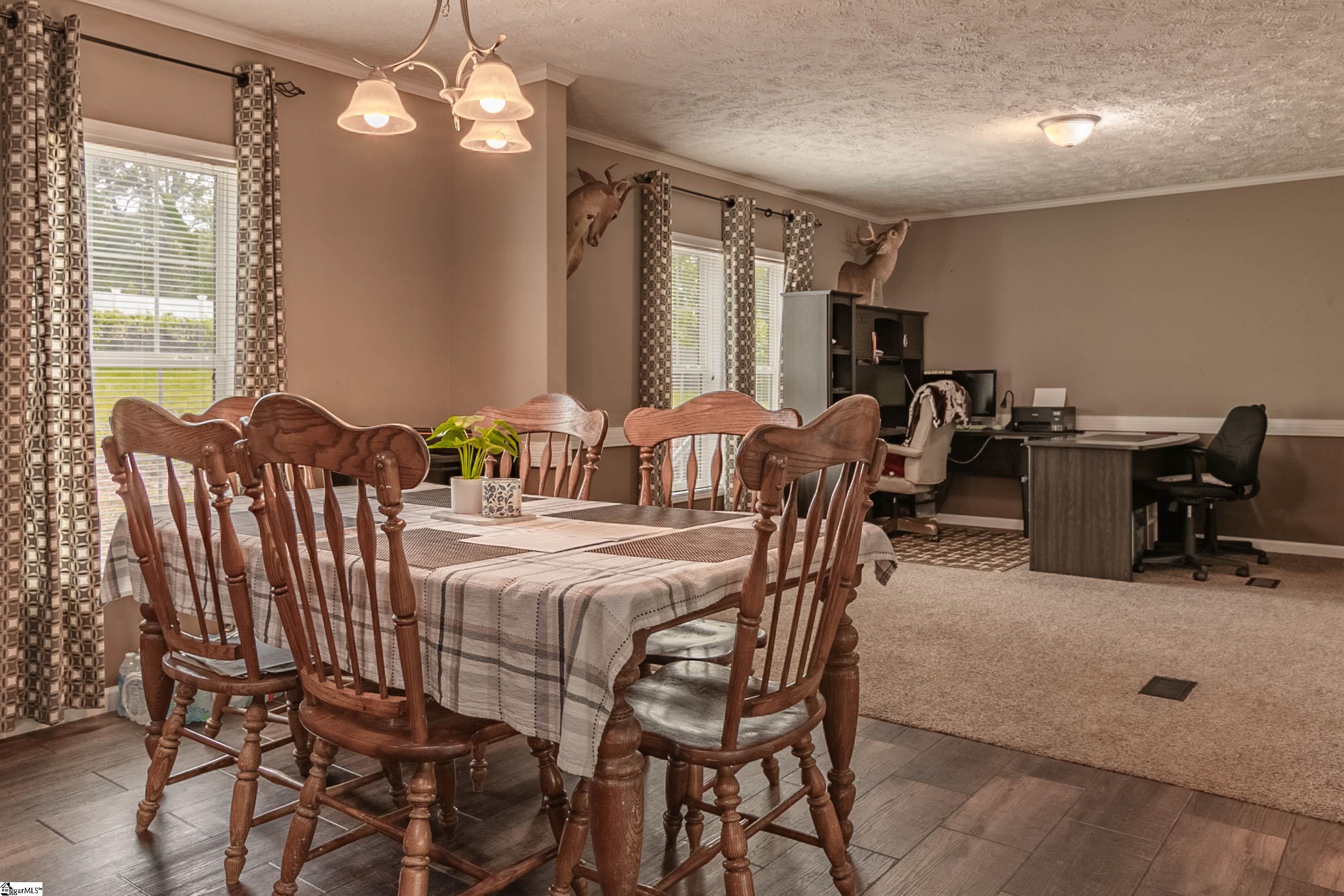 35 W Burns, Travelers Rest, South Carolina image 17