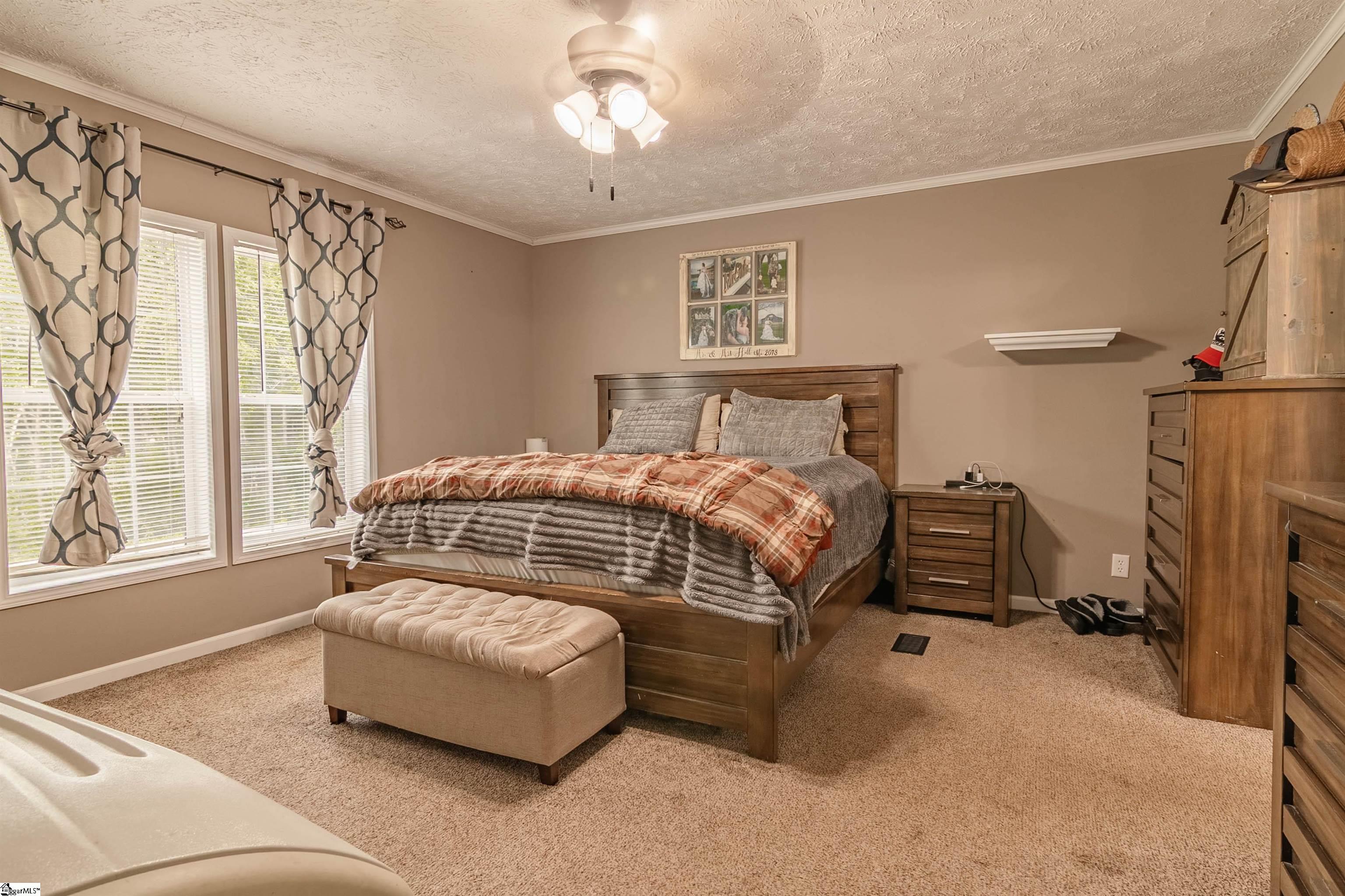 35 W Burns, Travelers Rest, South Carolina image 20