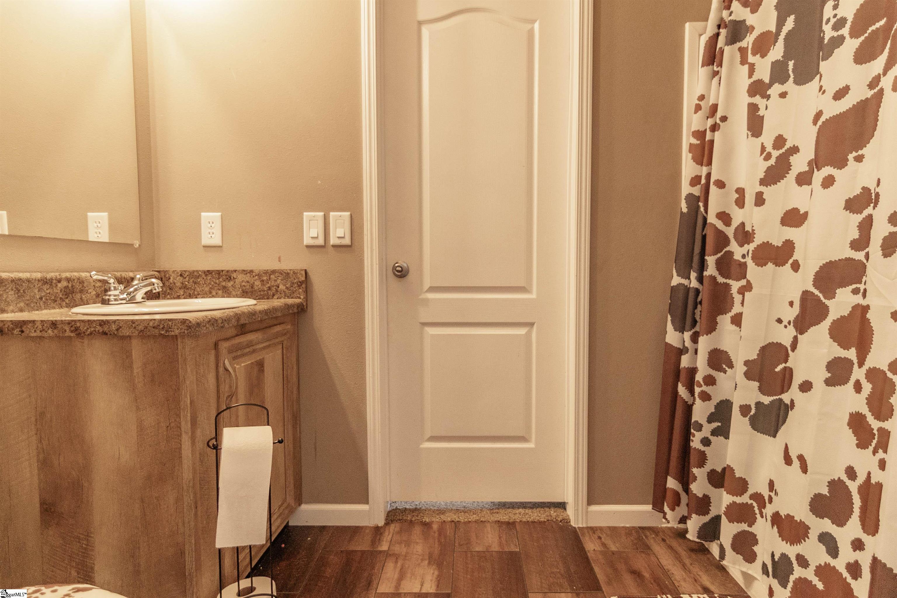 35 W Burns, Travelers Rest, South Carolina image 28