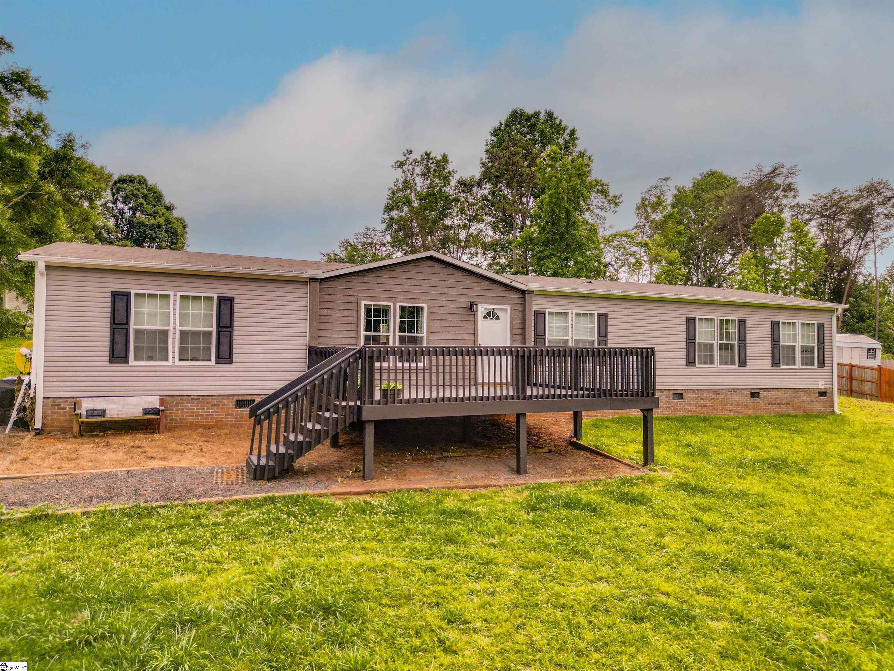 35 W Burns, Travelers Rest, South Carolina image 4
