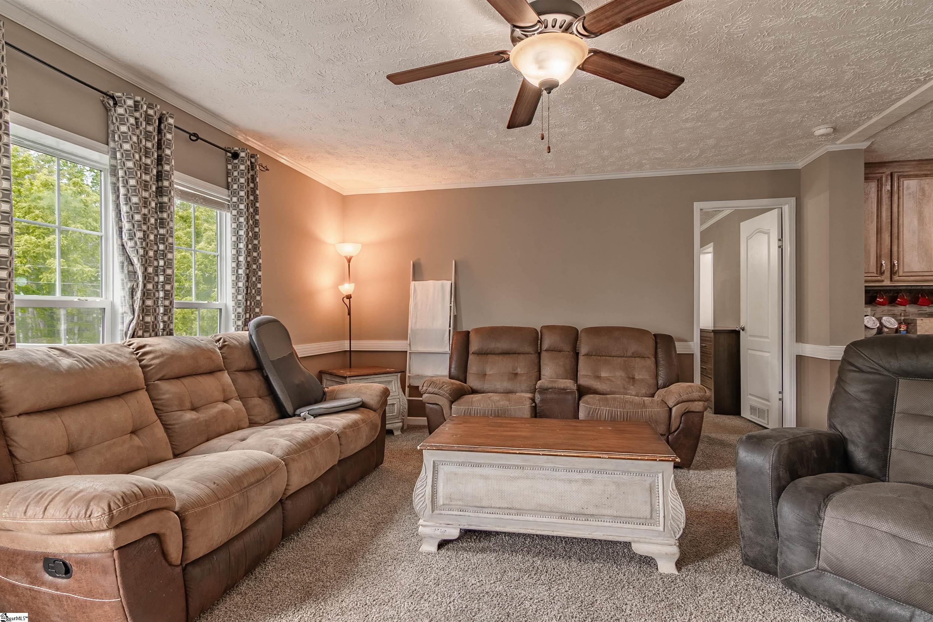 35 W Burns, Travelers Rest, South Carolina image 8
