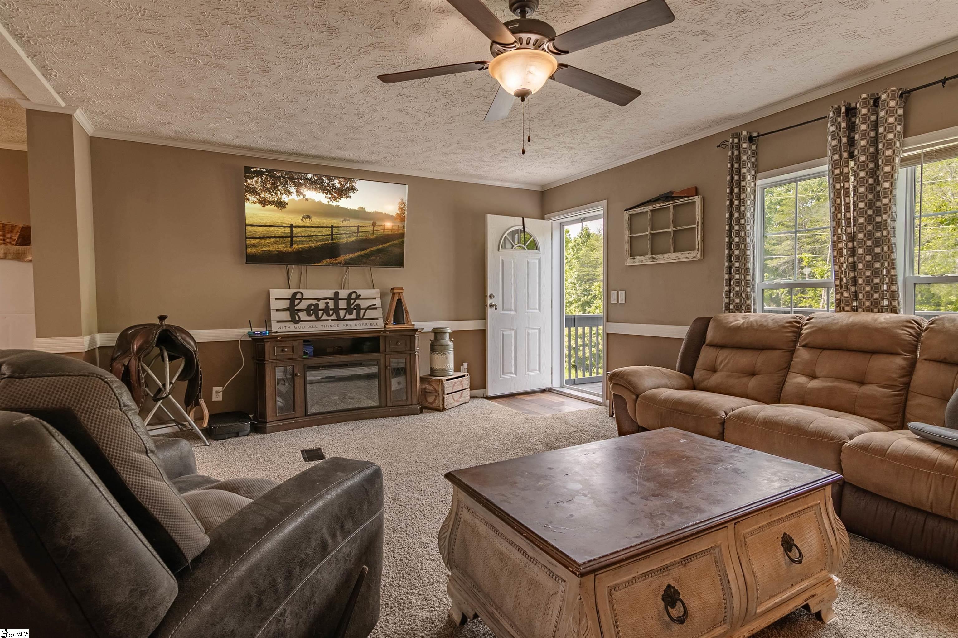 35 W Burns, Travelers Rest, South Carolina image 9
