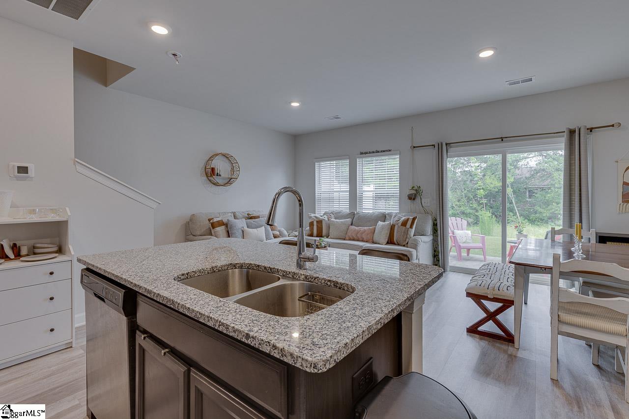 404 Hillrock, Greenville, South Carolina image 9