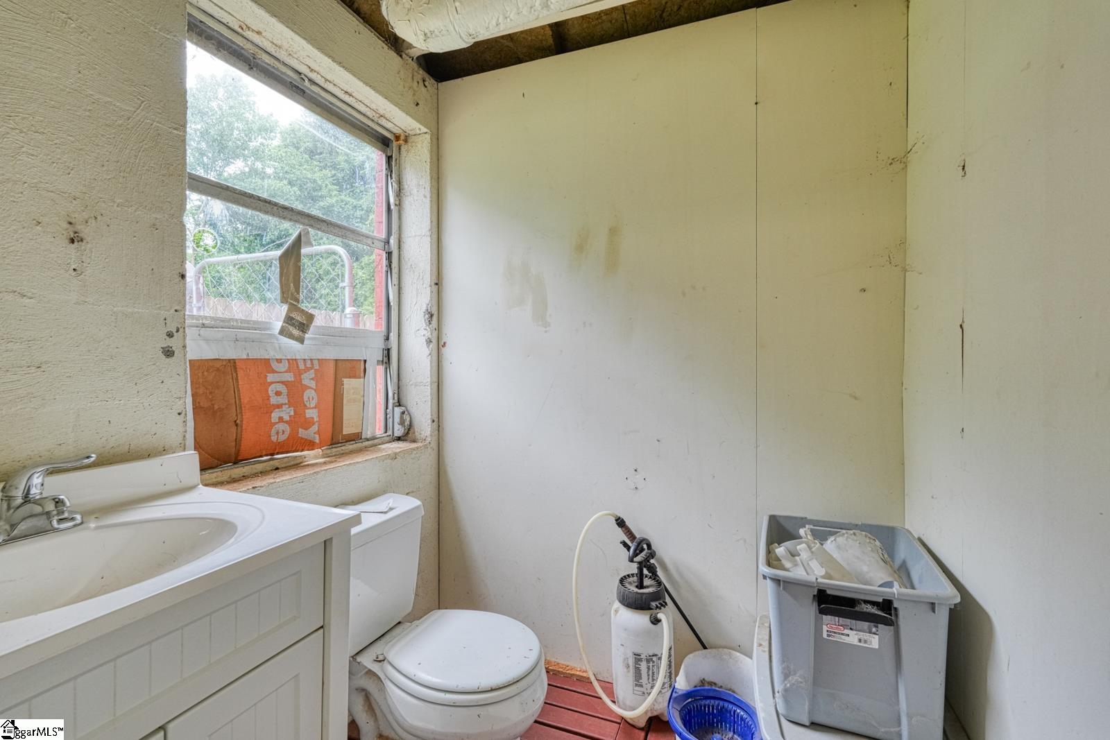 1504 E Rutherford, Landrum, South Carolina image 33