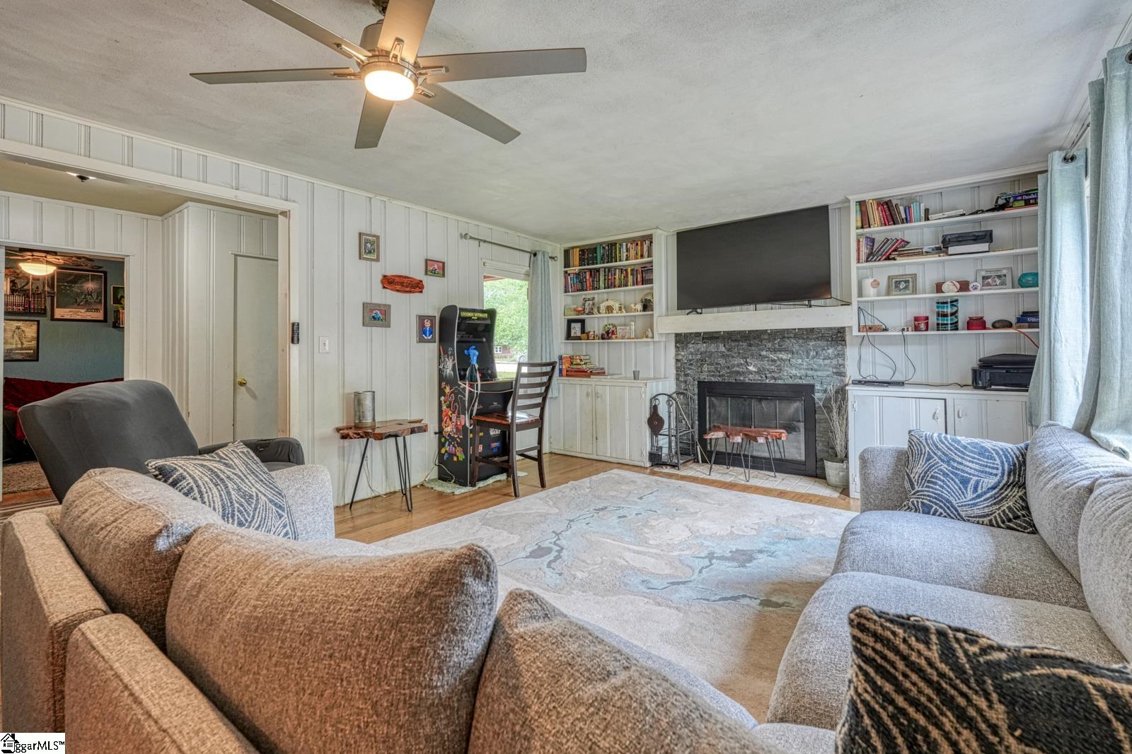 1504 E Rutherford, Landrum, South Carolina image 6