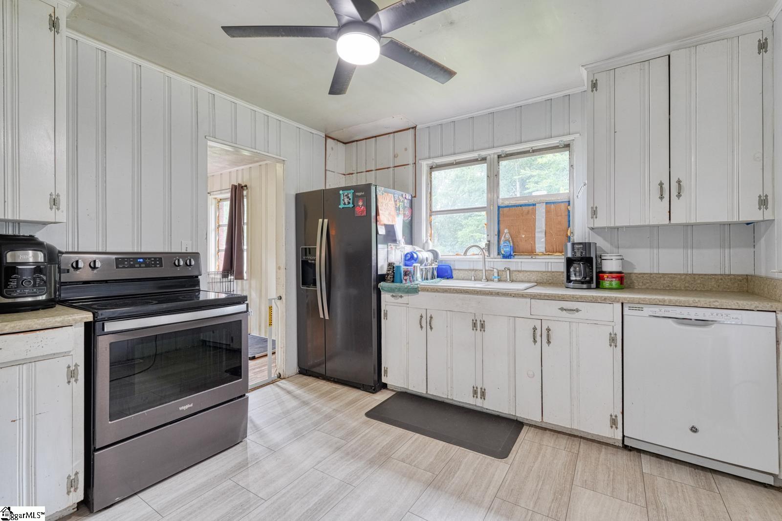1504 E Rutherford, Landrum, South Carolina image 10