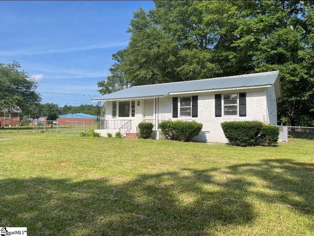 208 Sumter, Laurens, South Carolina image 2
