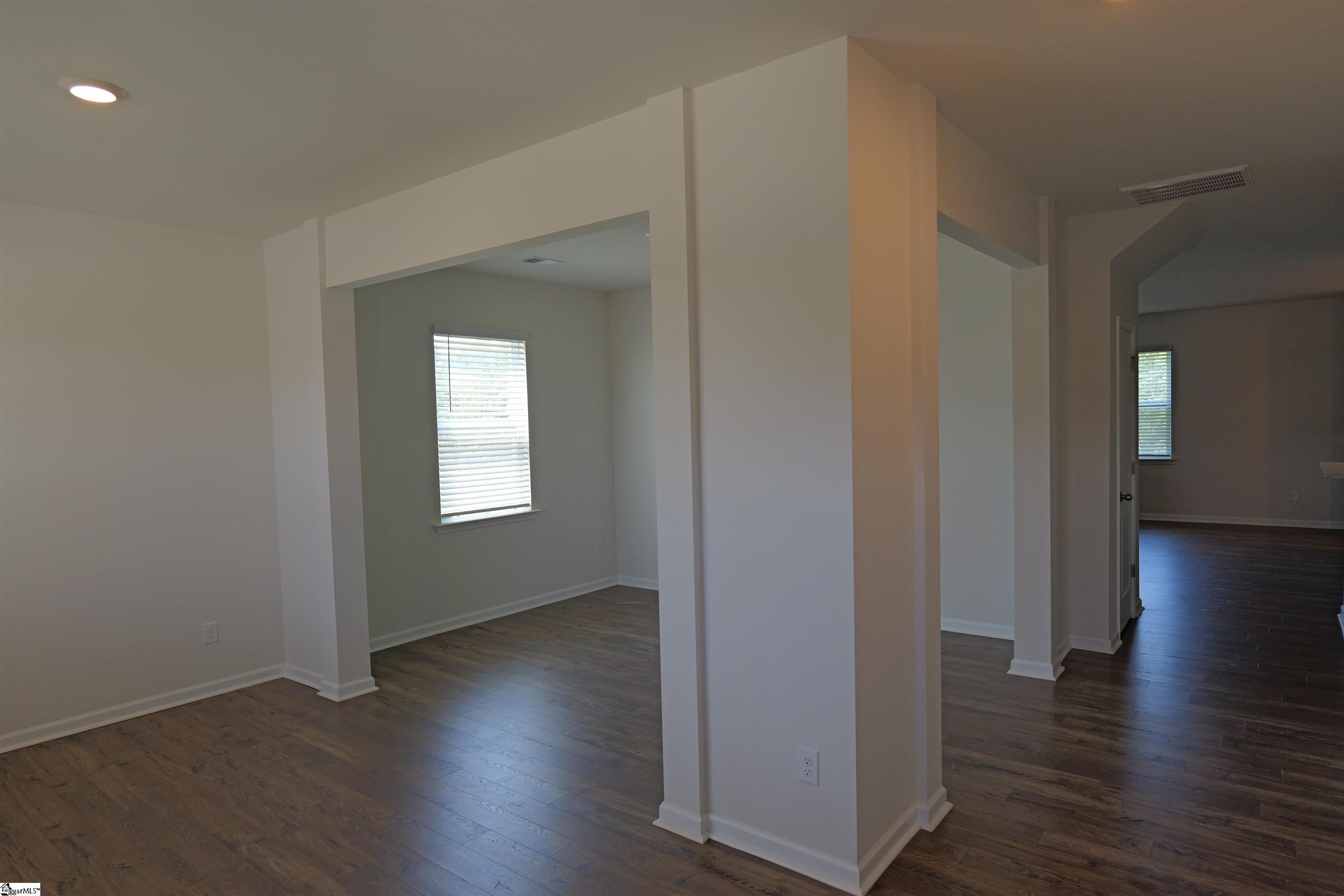 7011 Manse, Boiling Springs, South Carolina image 2